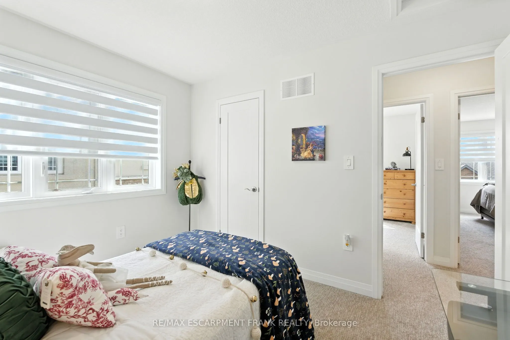 9 Laguna Village Crescent