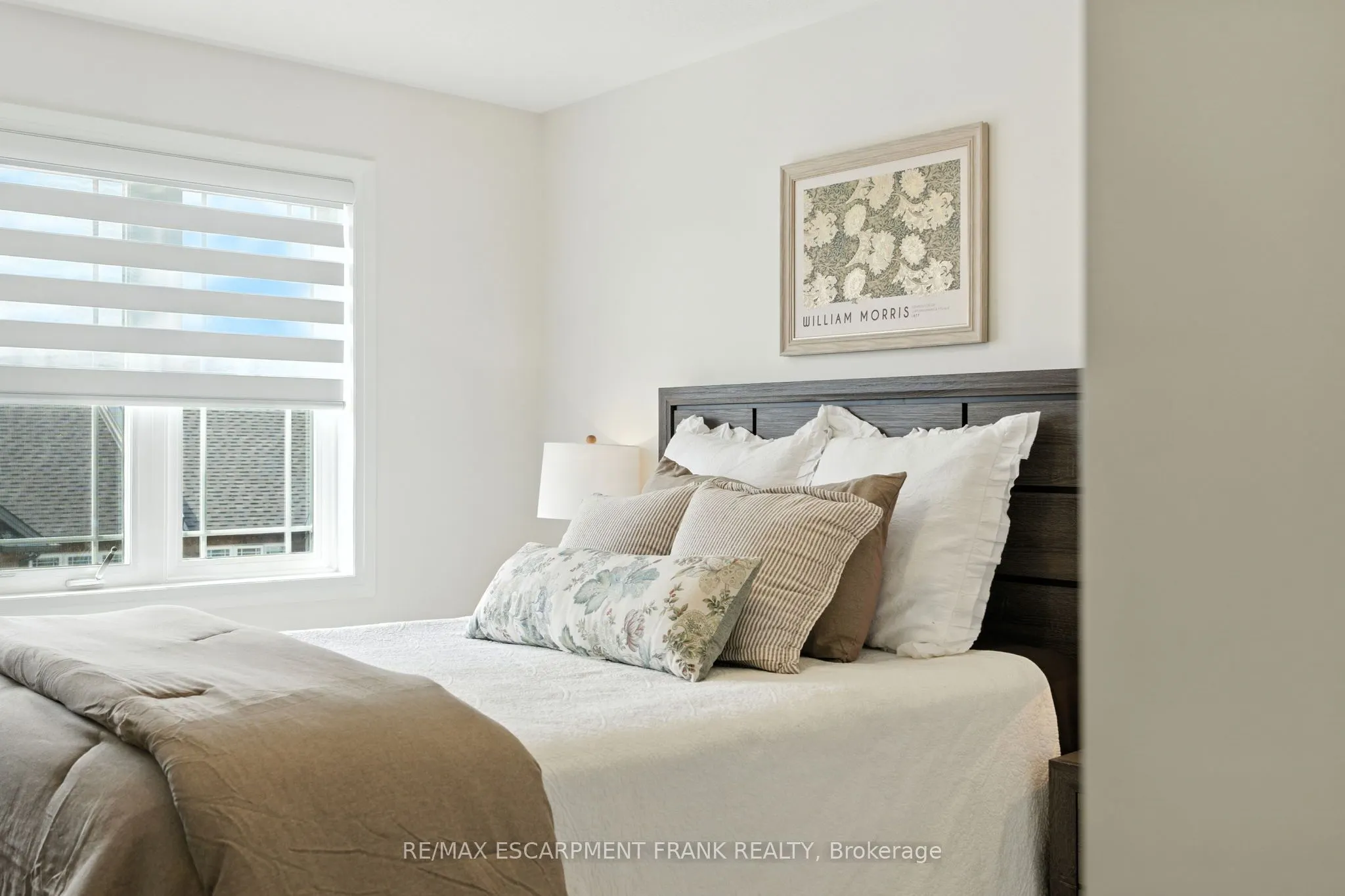 9 Laguna Village Crescent