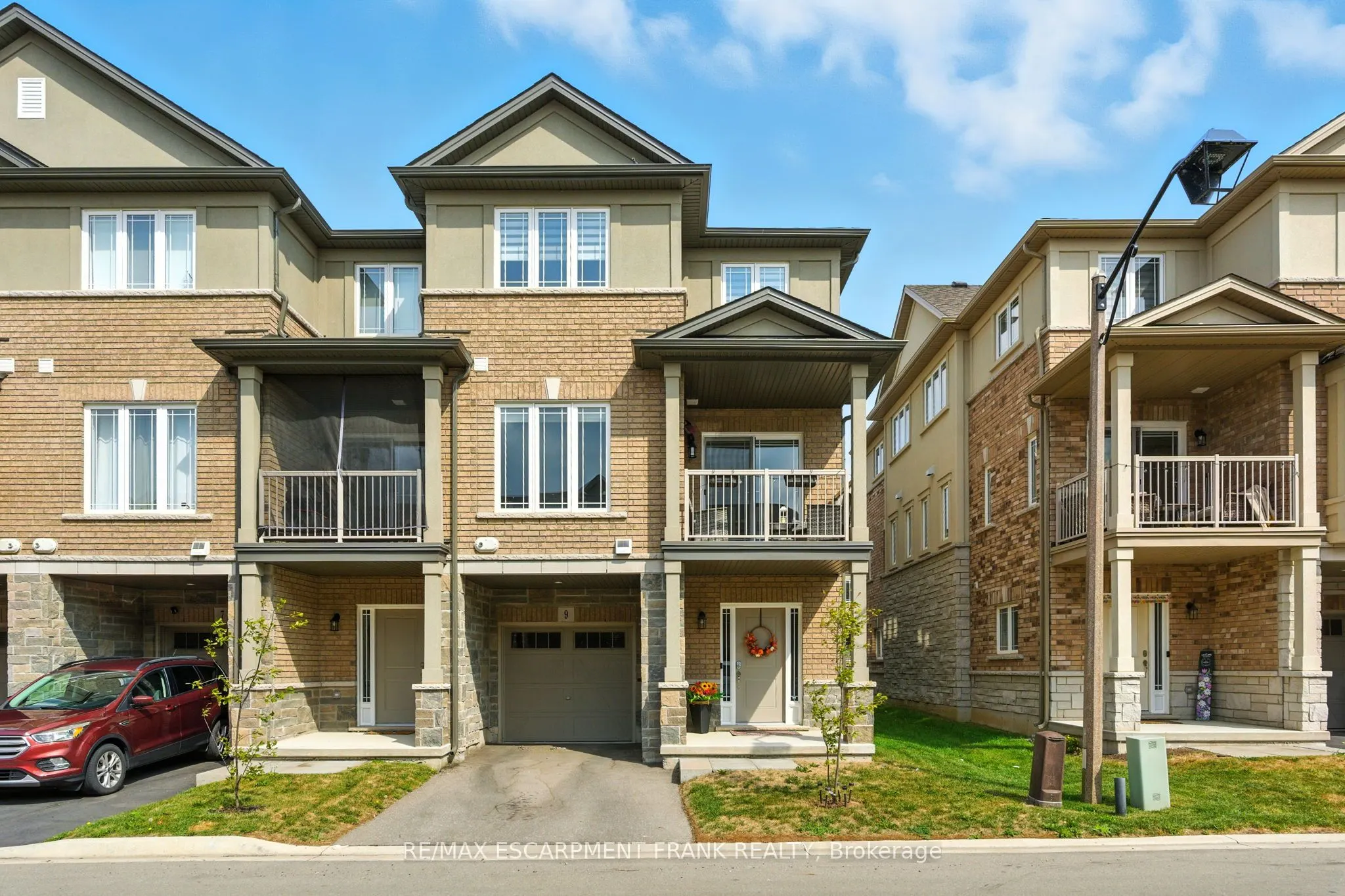 9 Laguna Village Crescent
