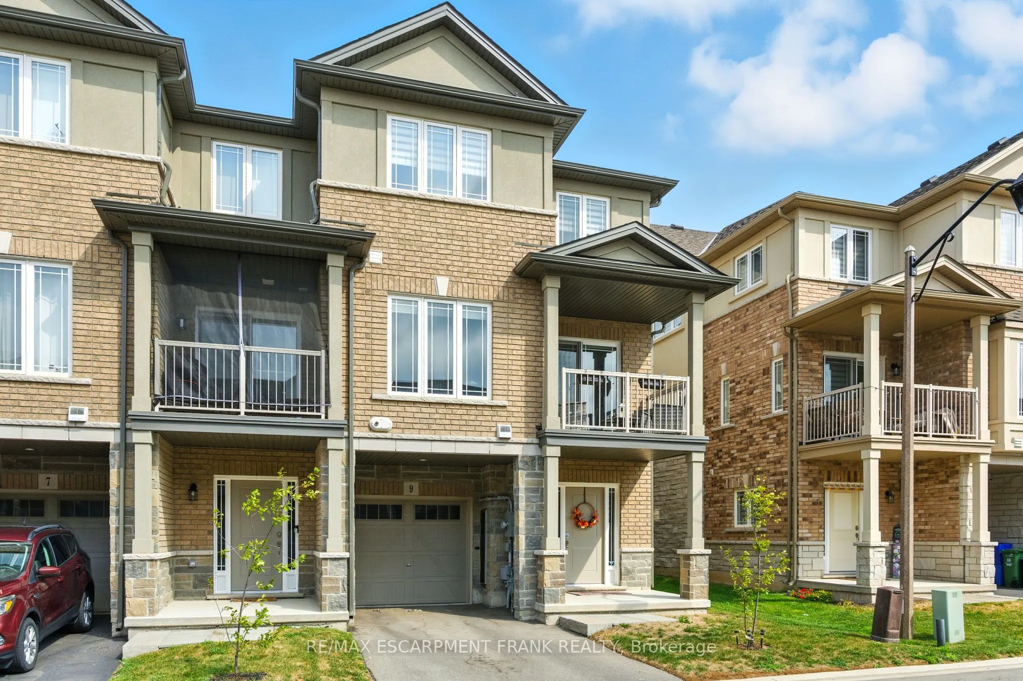9 Laguna Village Crescent