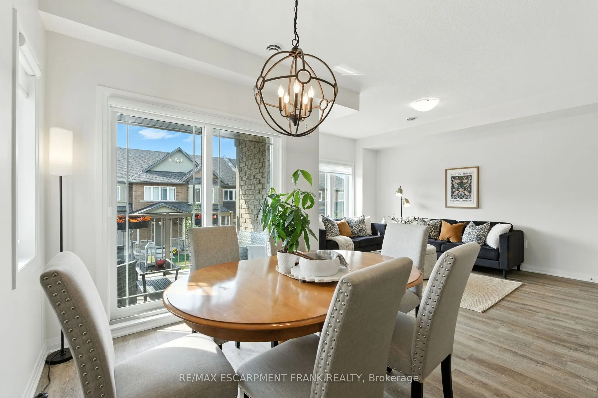 9 Laguna Village Crescent