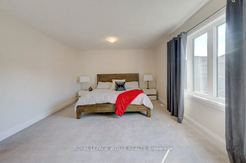 43 Greyhawk Street