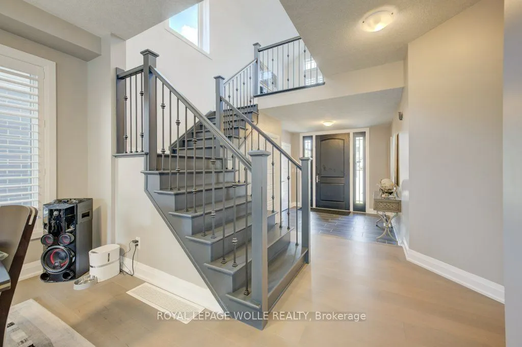 43 Greyhawk Street