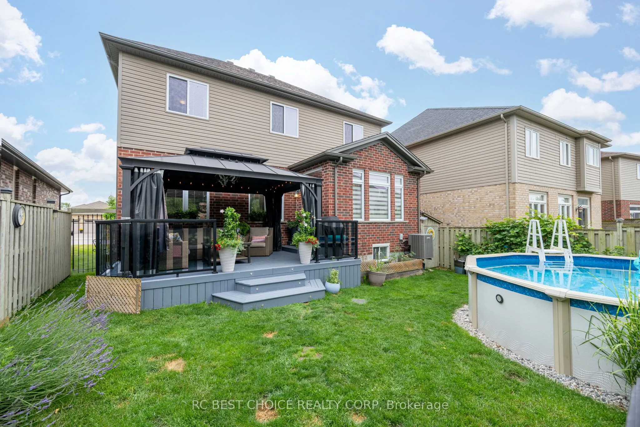 885 Kettleridge Street