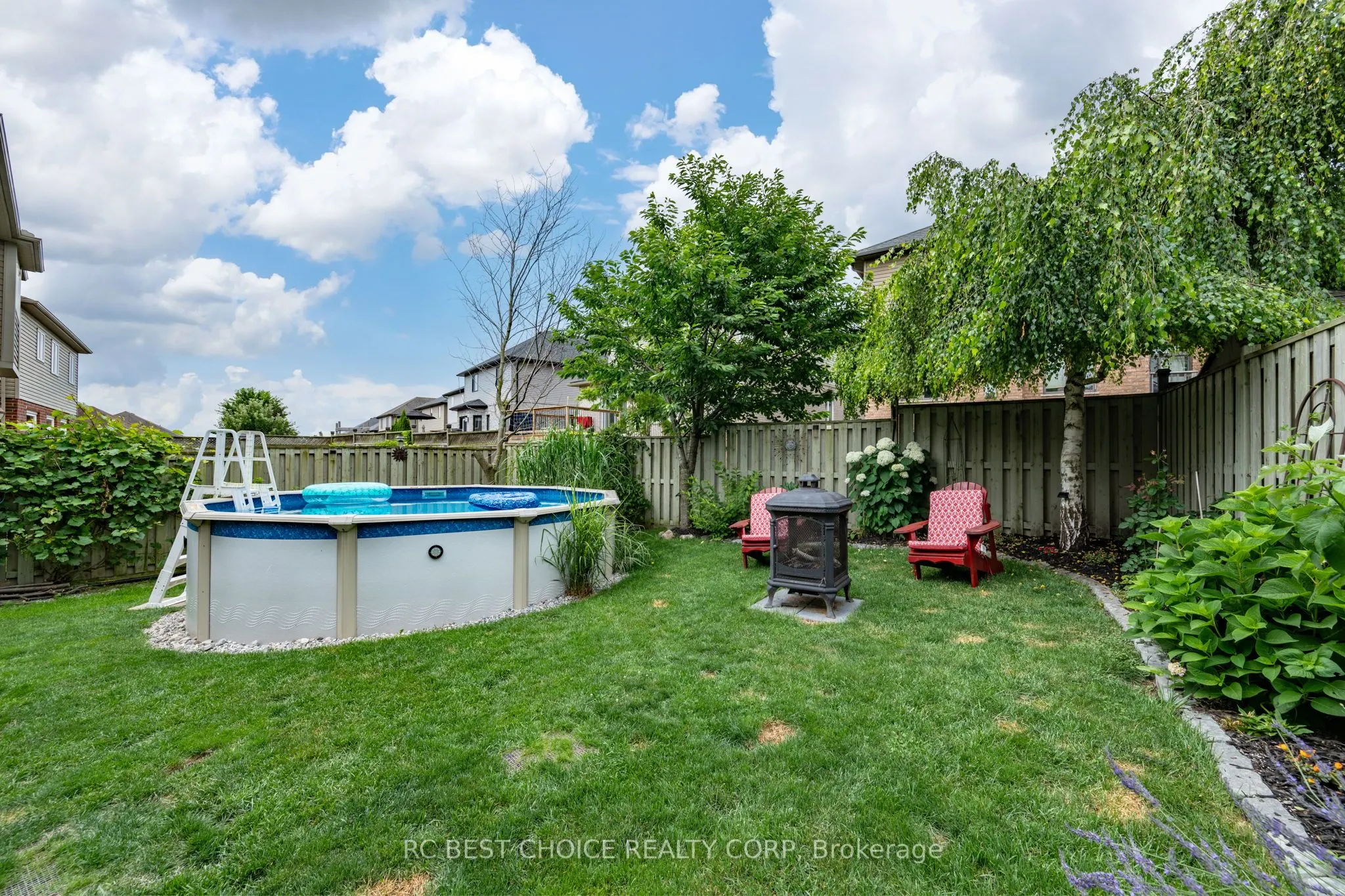 885 Kettleridge Street