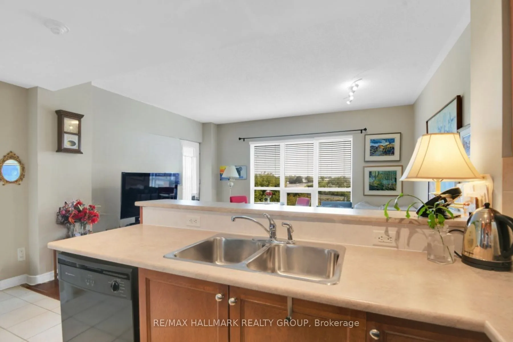 905 BEAUPARC Private, #320