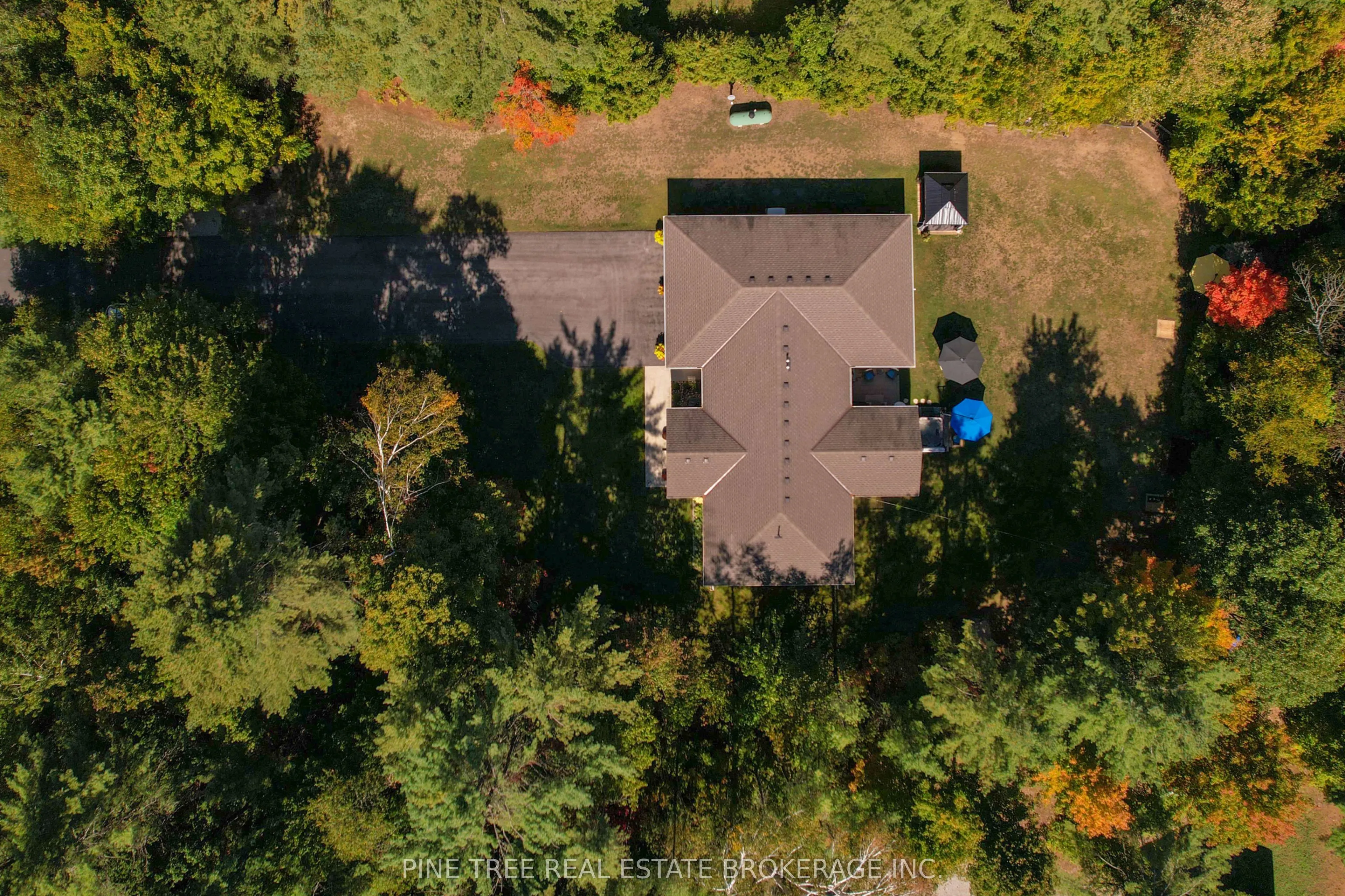 1025 TOWER Crescent