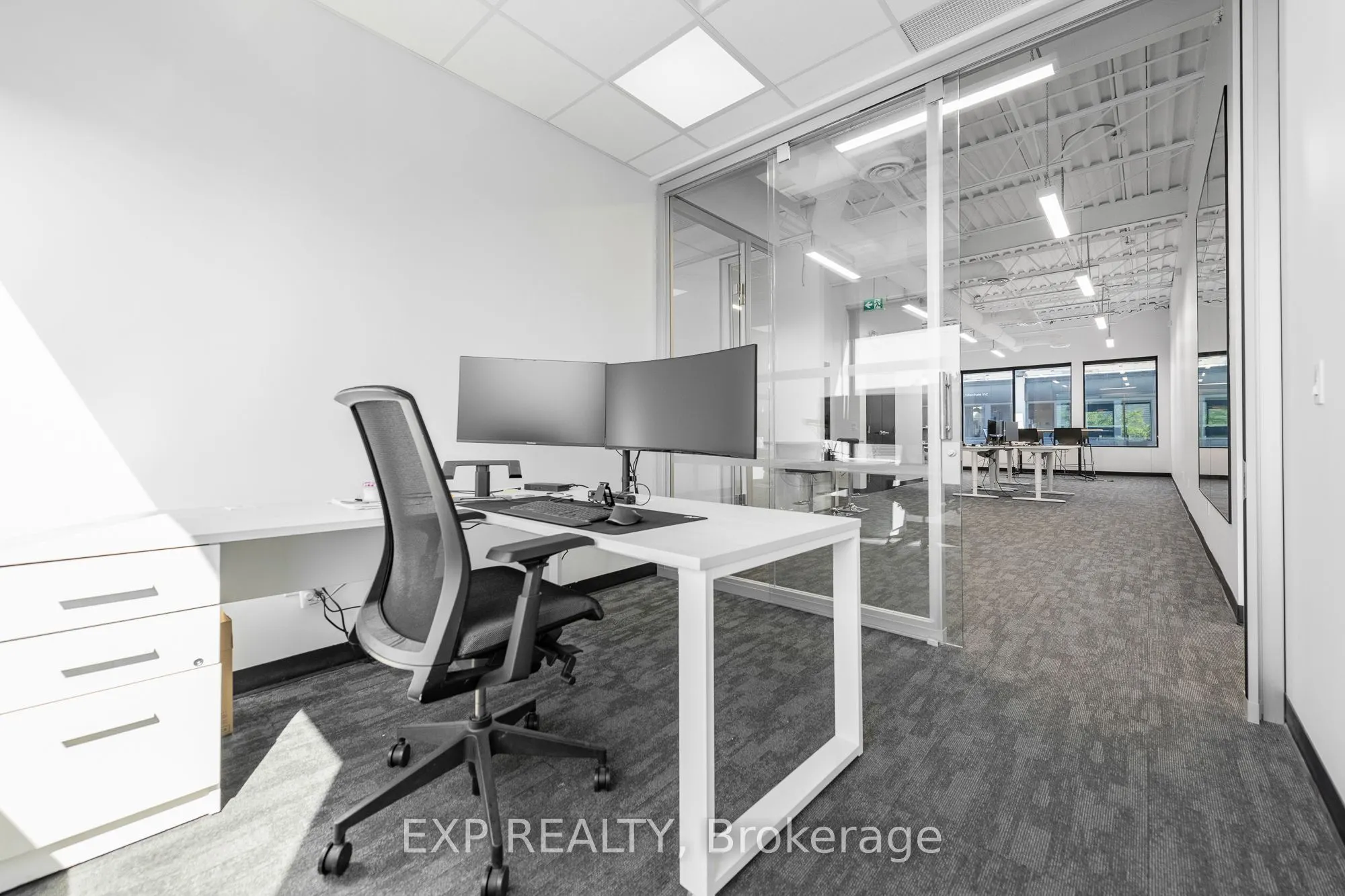 2310 St Laurent Boulevard, #206 & 208