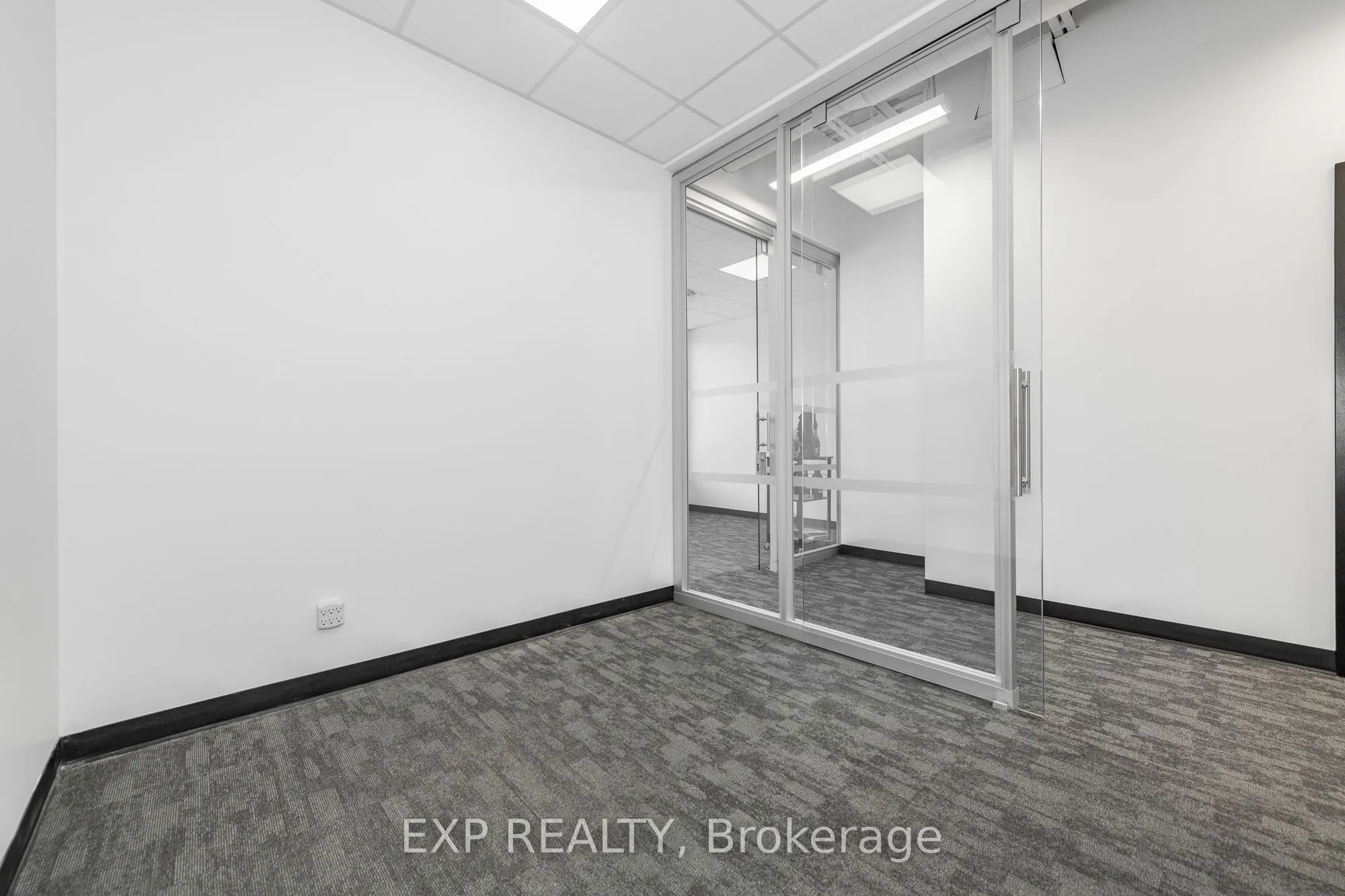 2310 St Laurent Boulevard, #206 & 208
