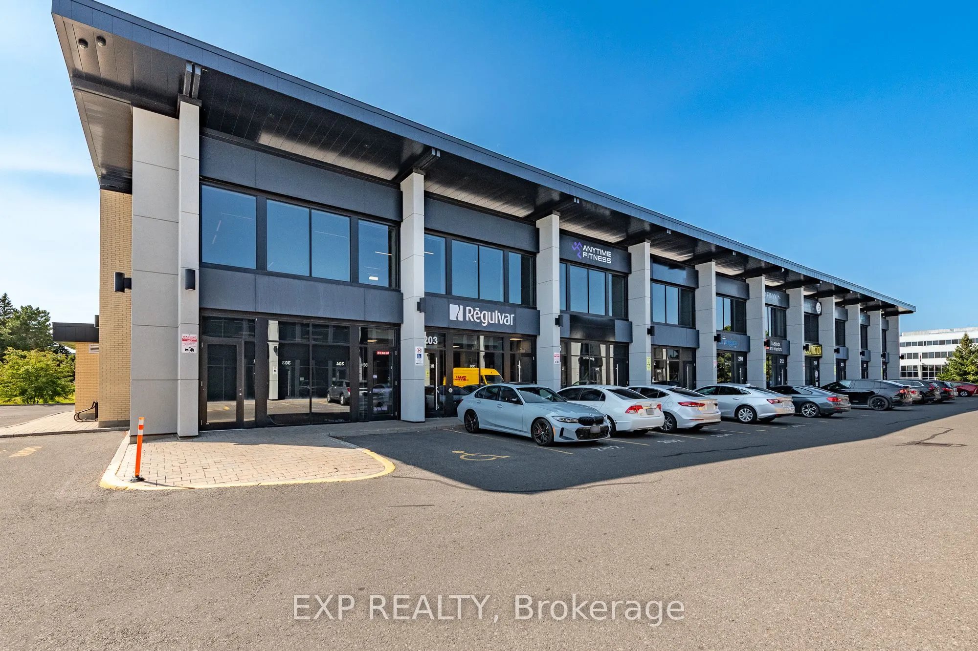 2310 St Laurent Boulevard, #206 & 208