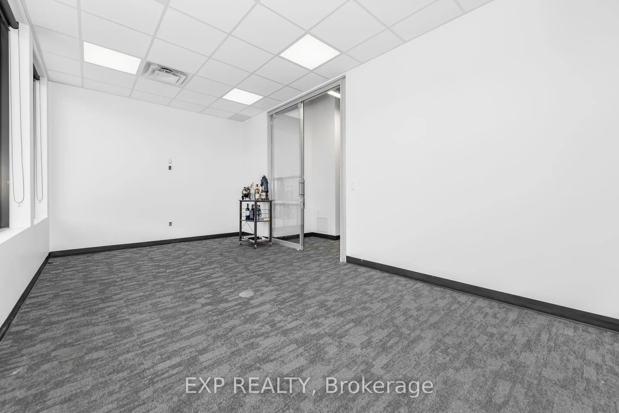 2310 St Laurent Boulevard, #206 & 208