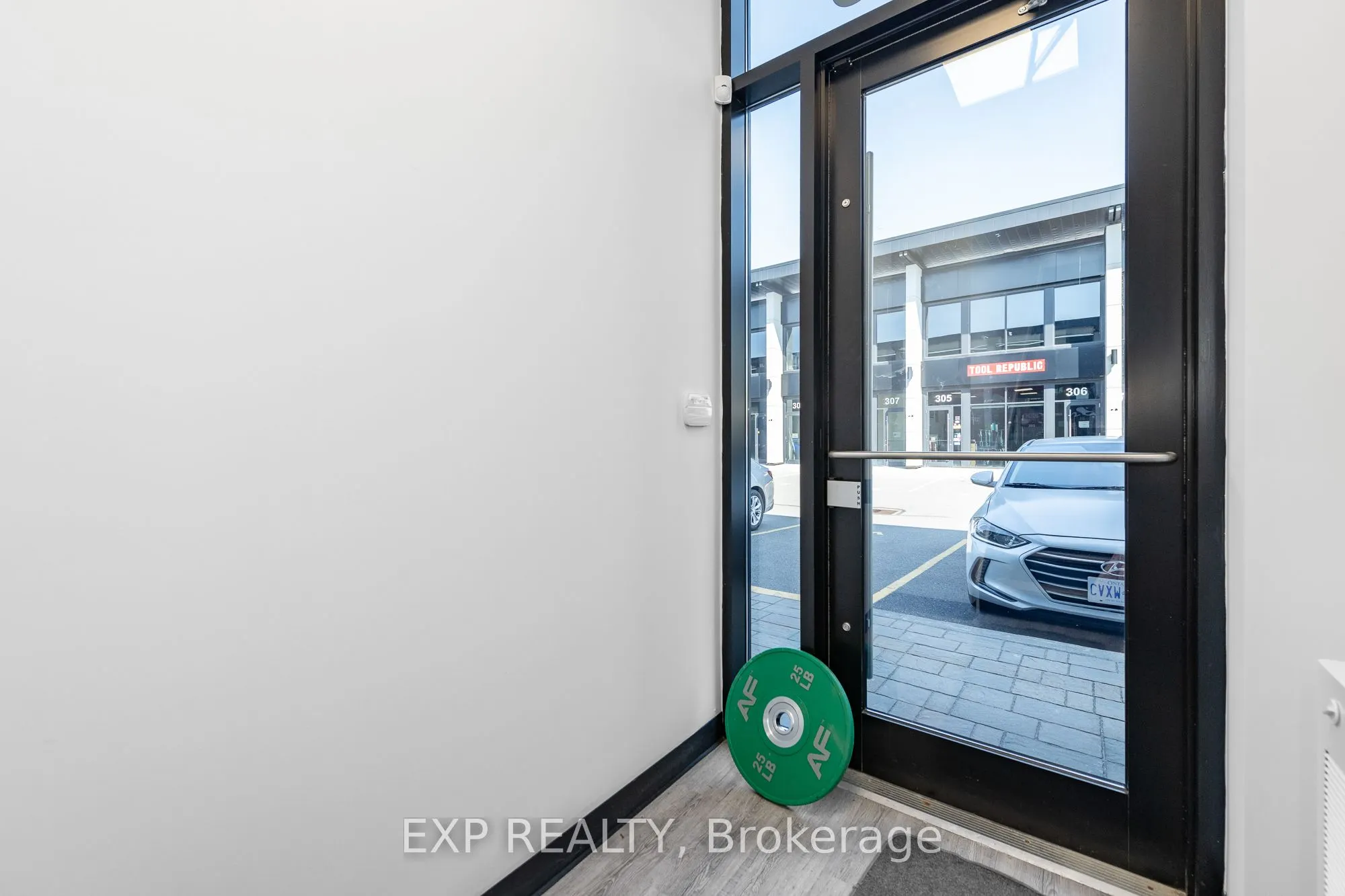 2310 St Laurent Boulevard, #206 & 208