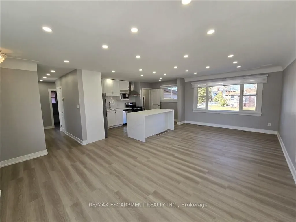 492 EAST 16TH Street, #A