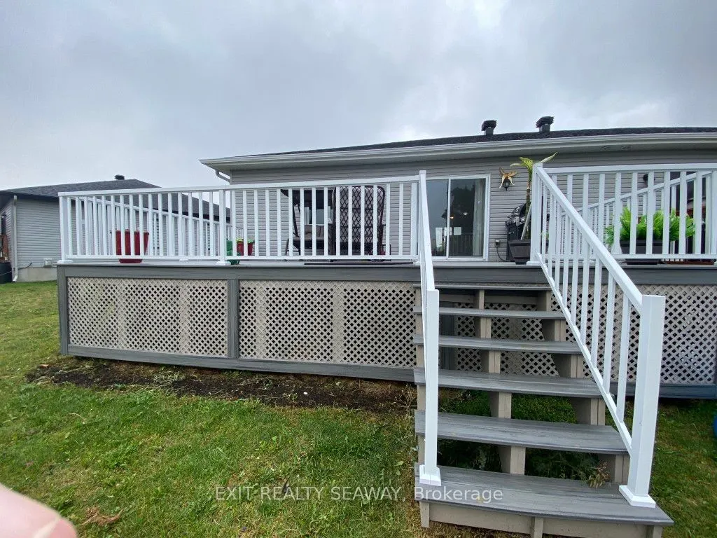 2333 Watson Crescent