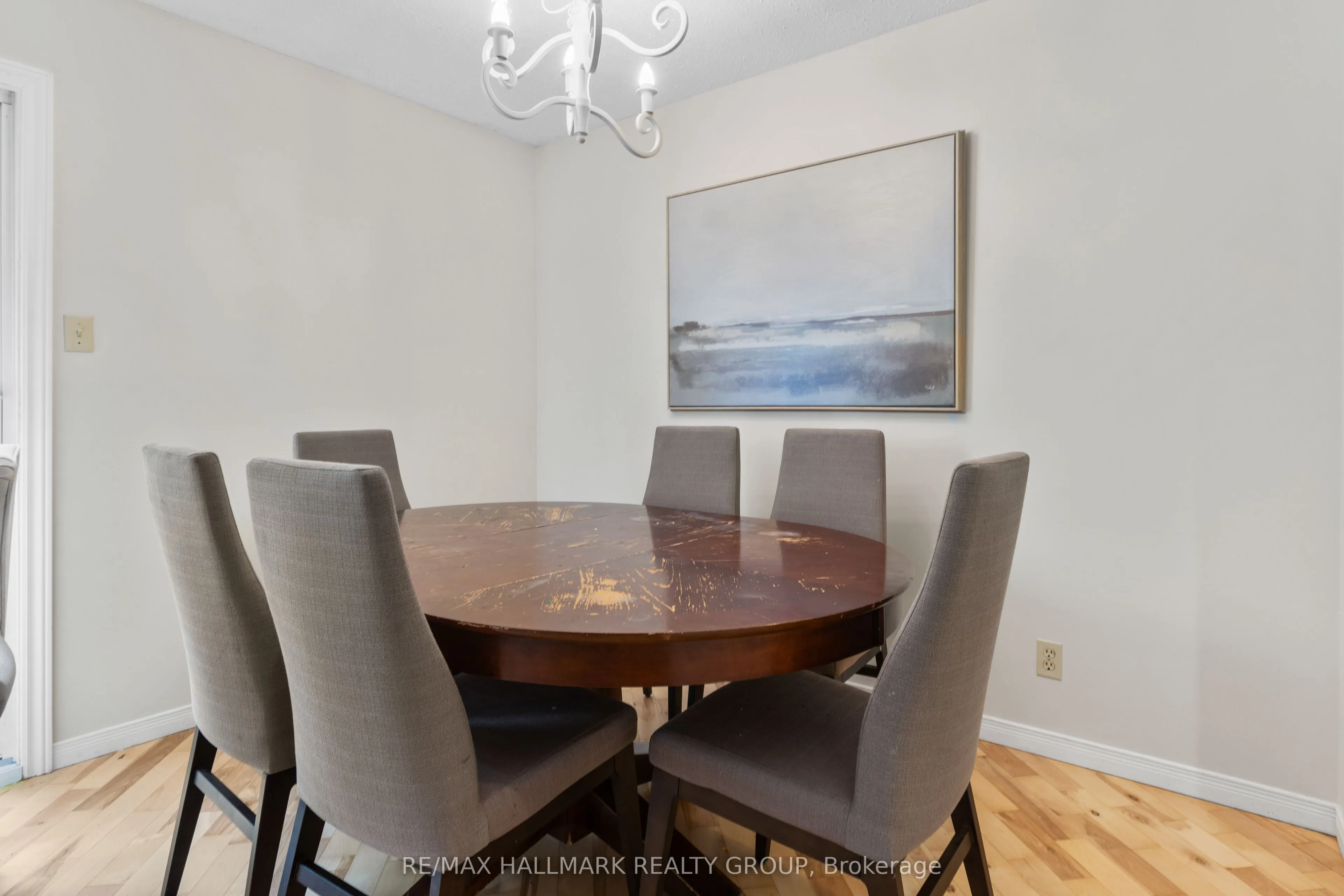 1598 Hoskins Crescent, #17