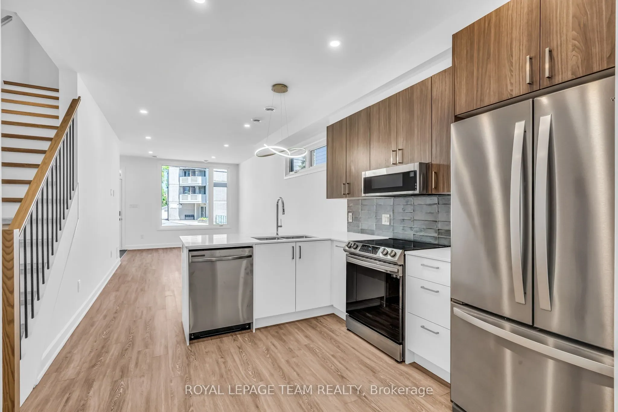 294 PRESLAND Road, #A
