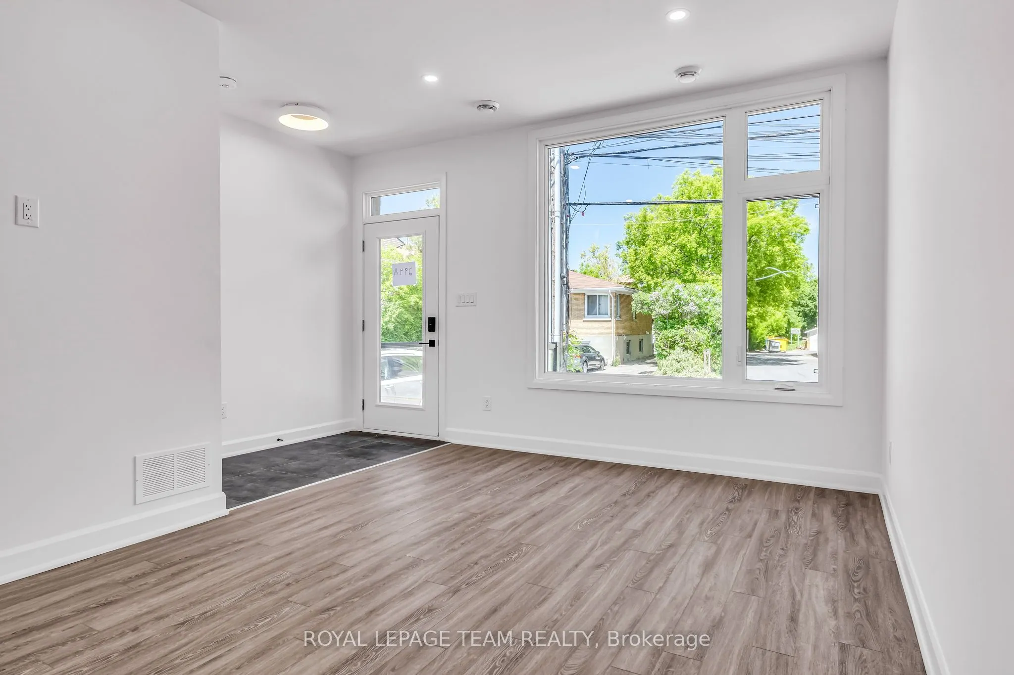 294 PRESLAND Road, #A