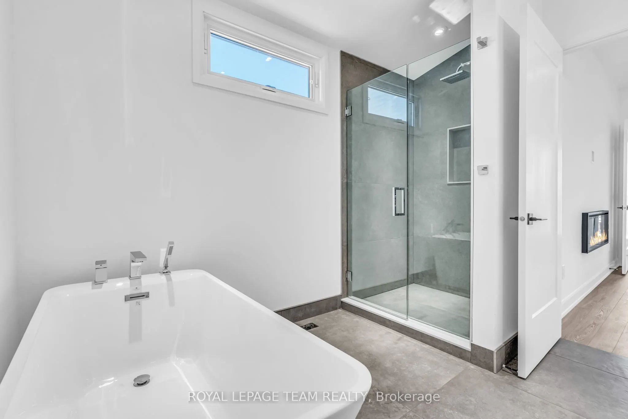 294 PRESLAND Road, #A