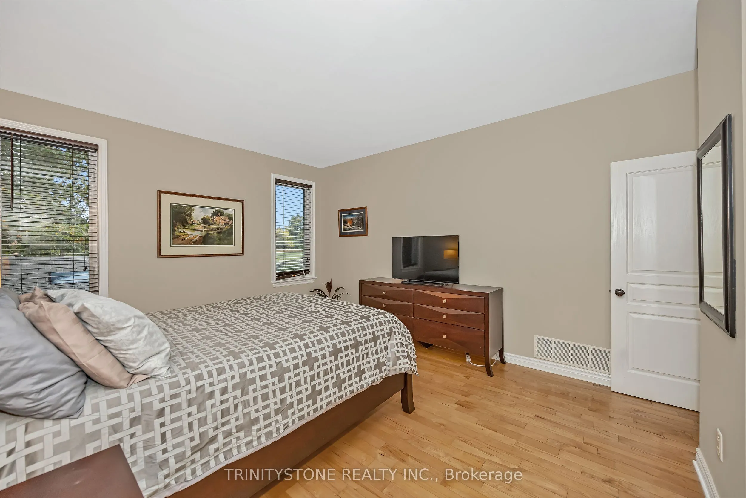 452 Landswood Way