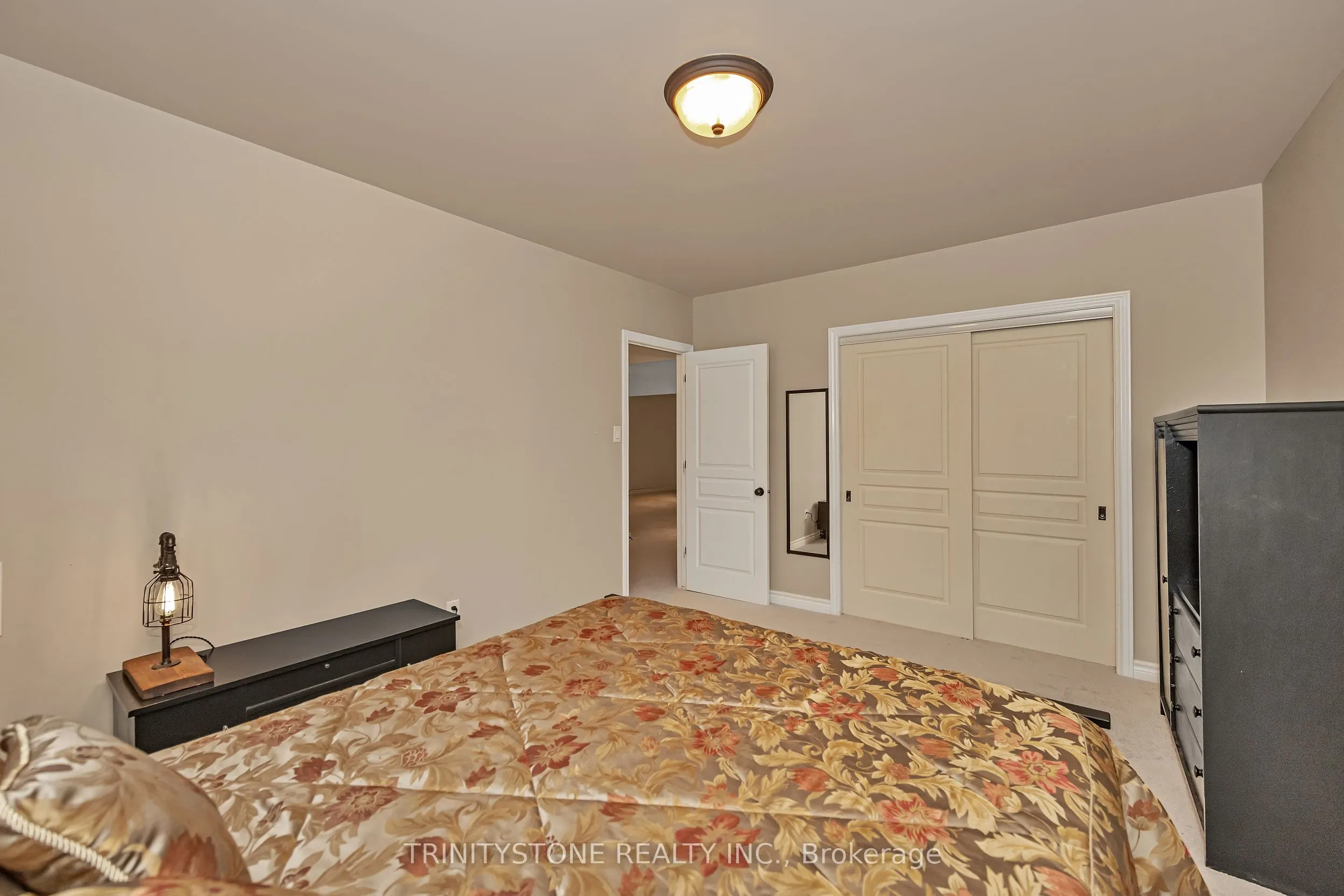 452 Landswood Way