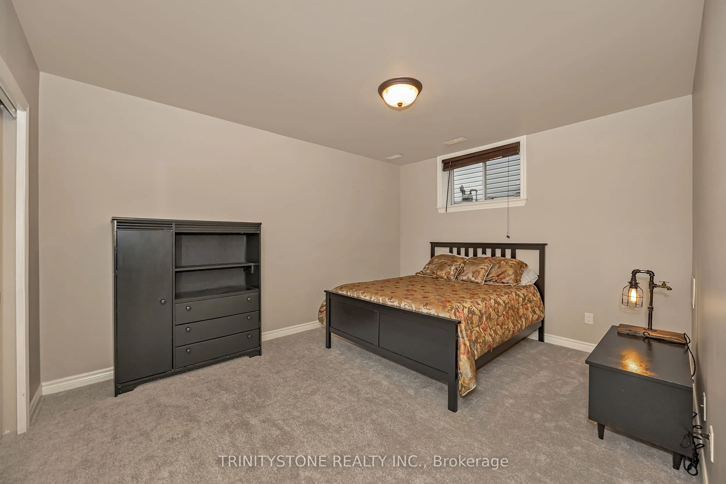 452 Landswood Way