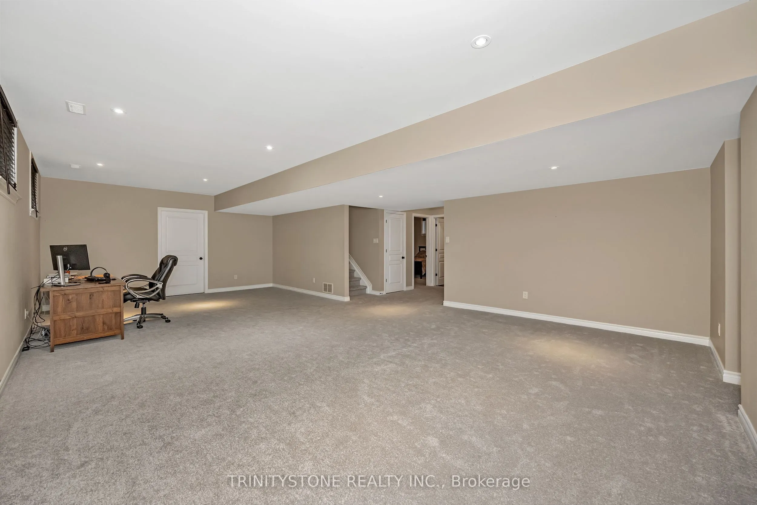 452 Landswood Way