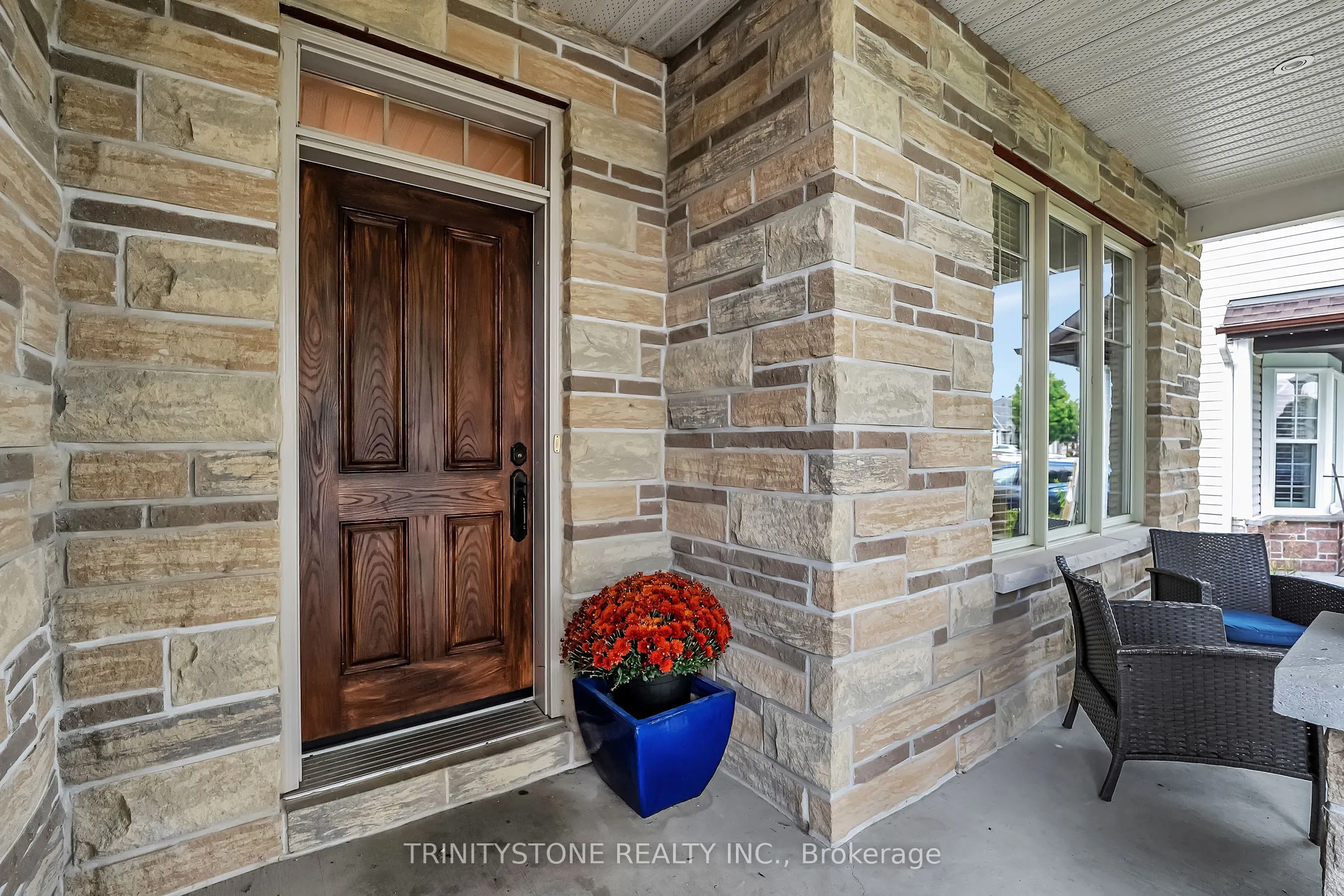452 Landswood Way