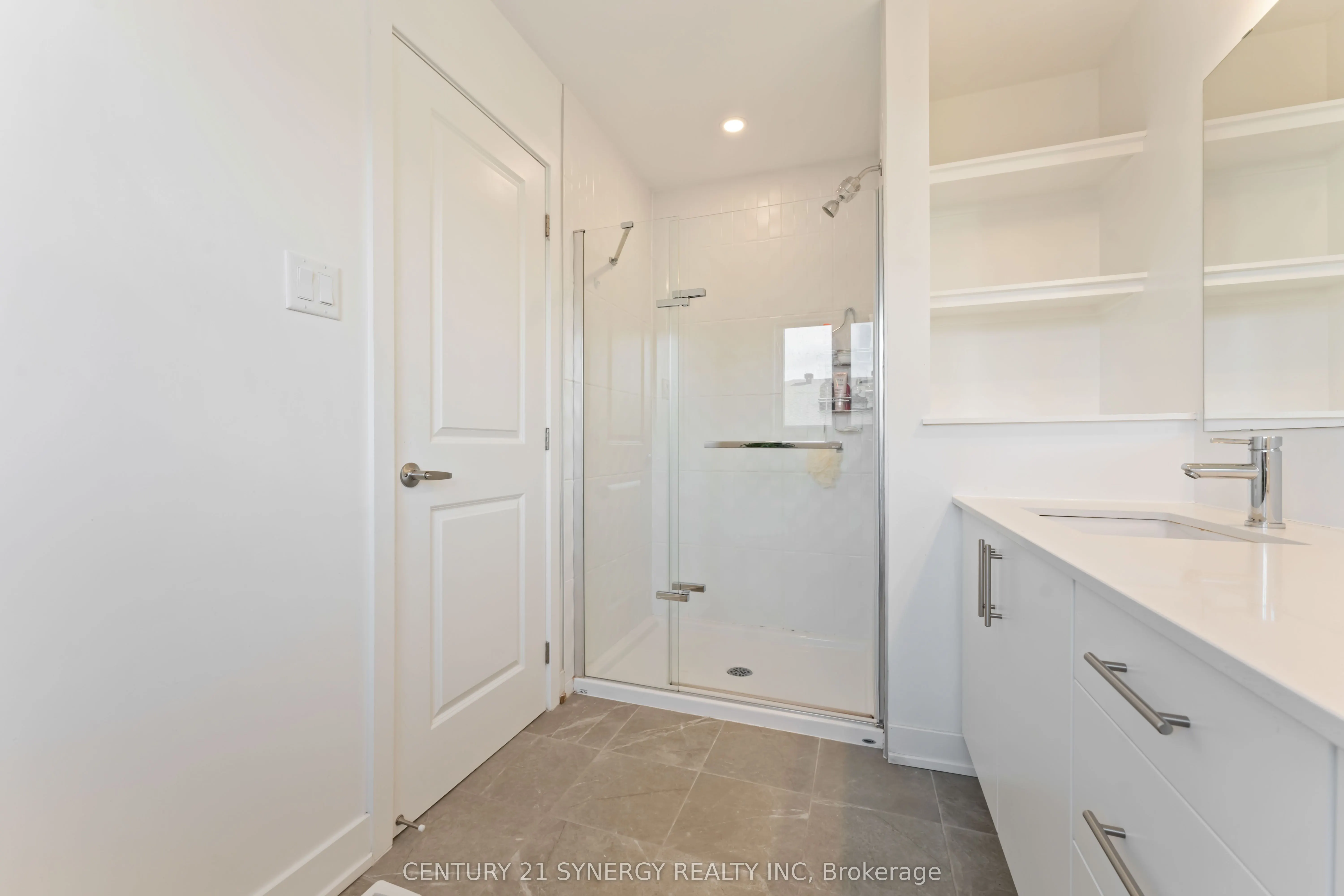 254 Finsbury Avenue