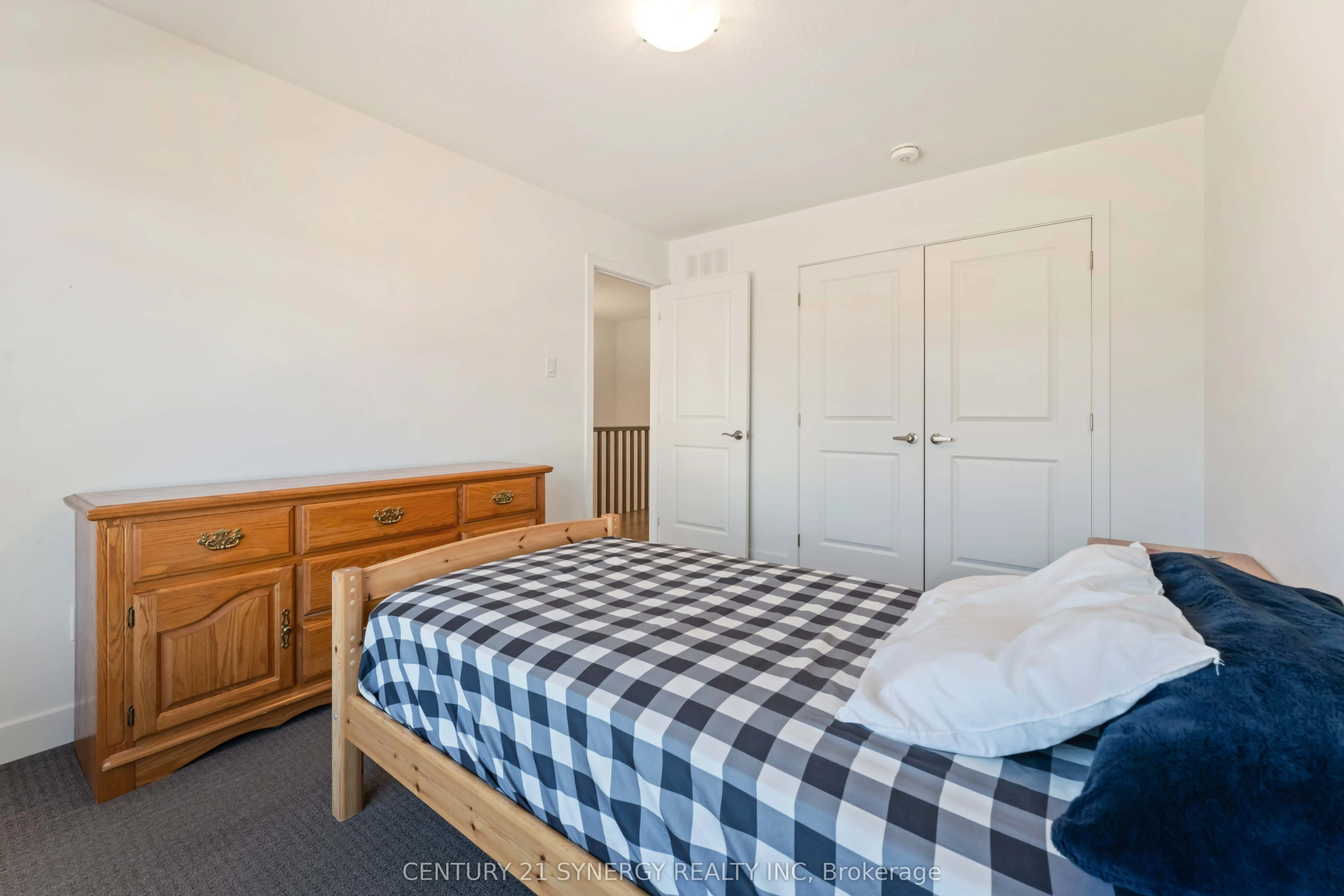254 Finsbury Avenue