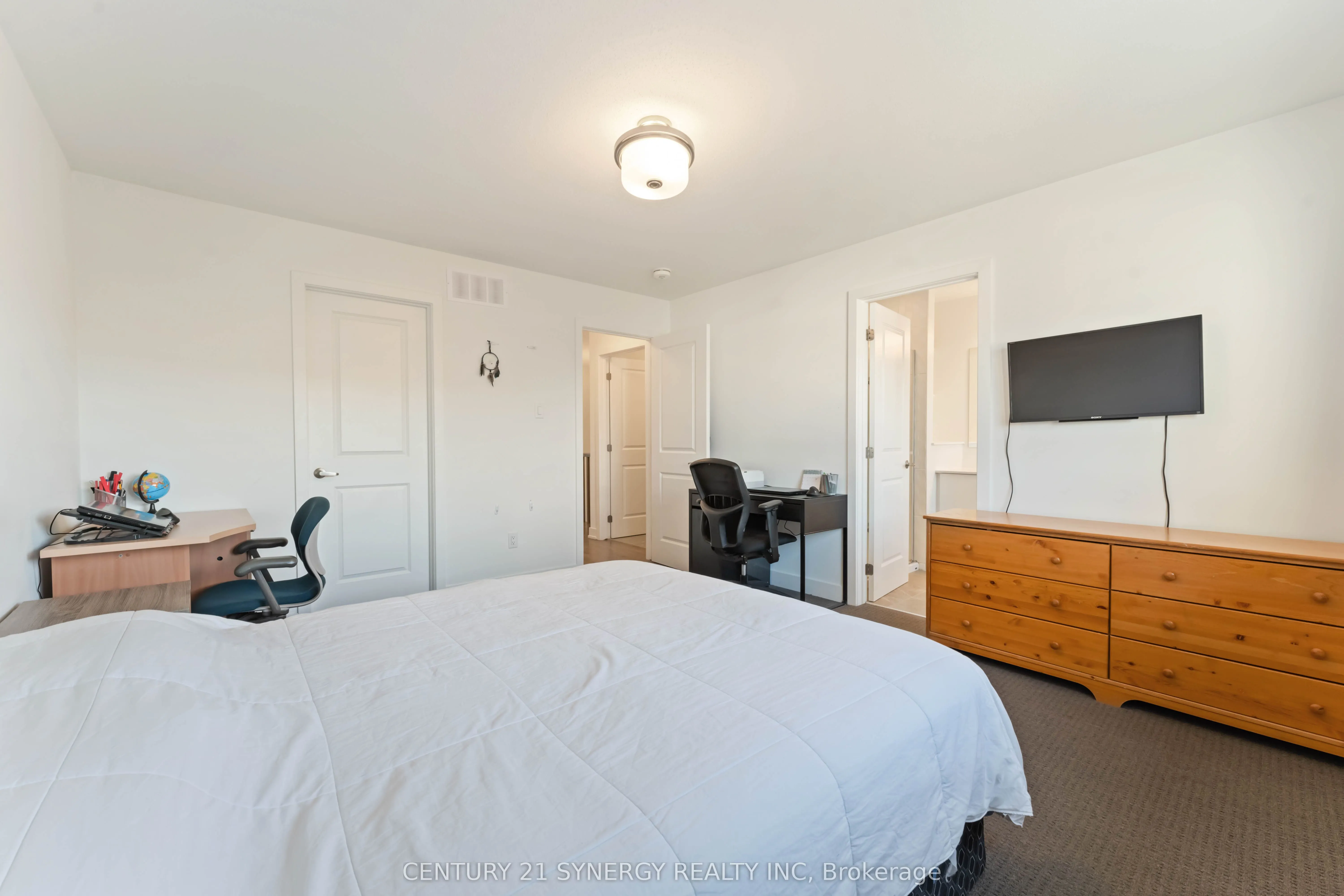 254 Finsbury Avenue