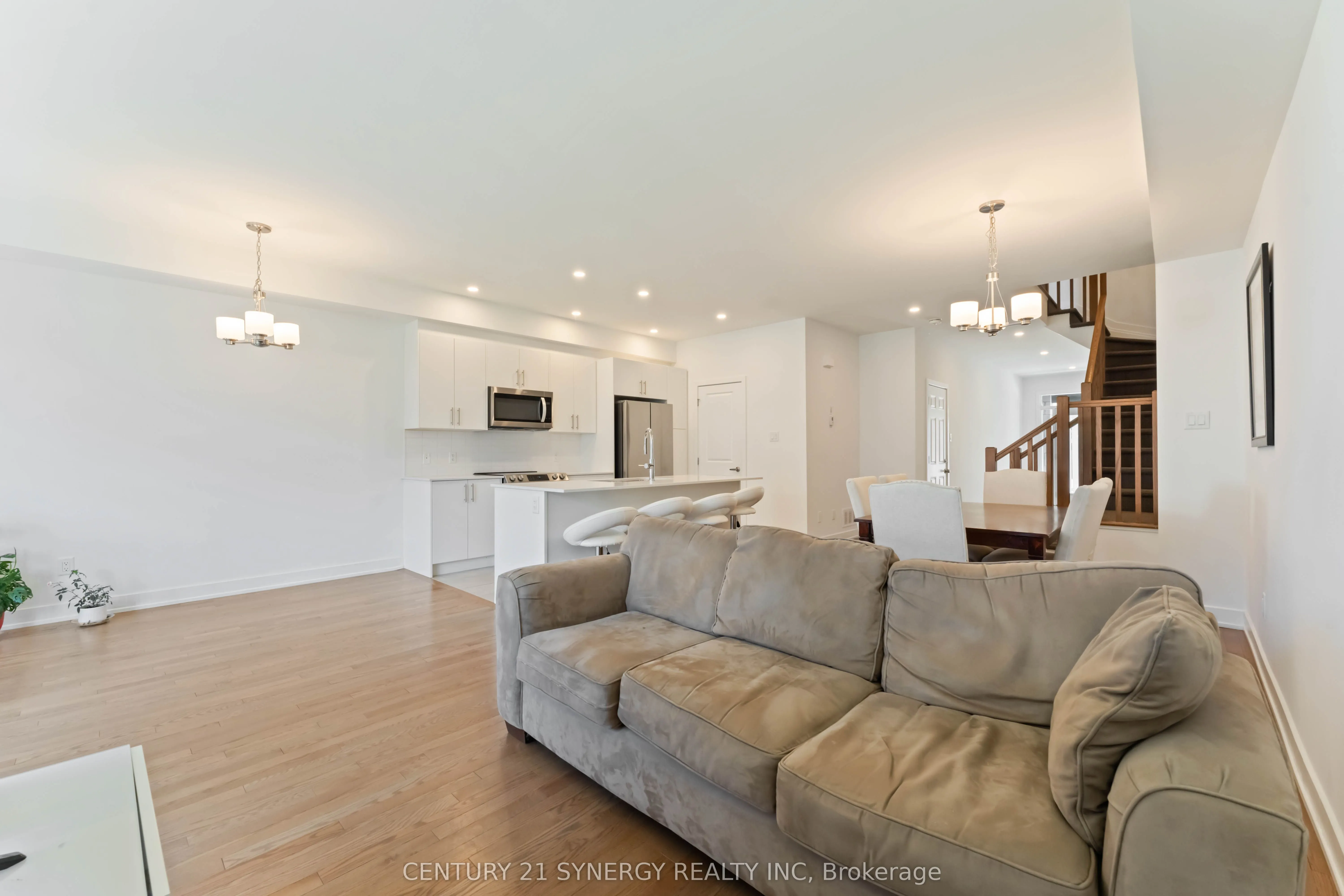 254 Finsbury Avenue