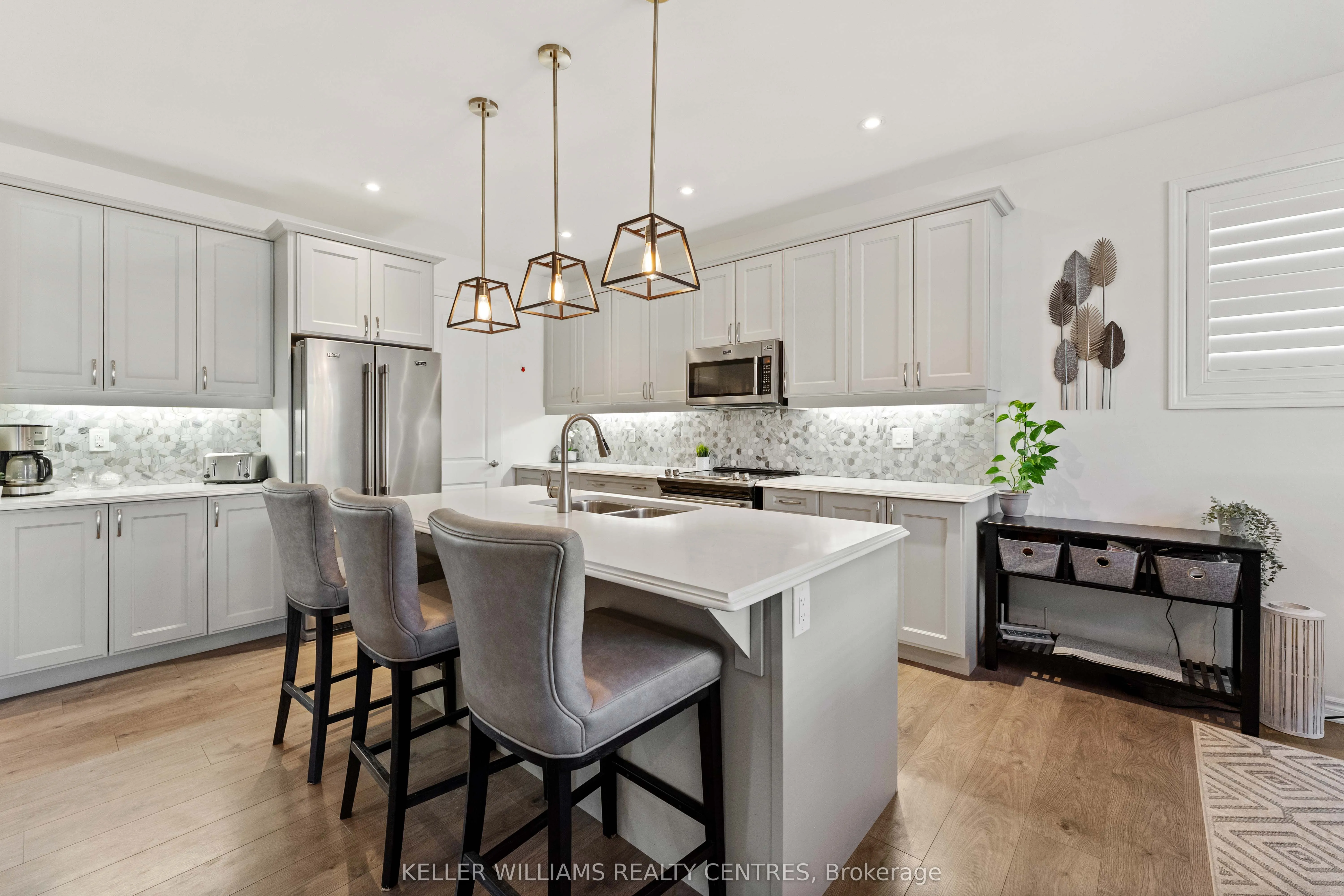 25 Windsong Crescent