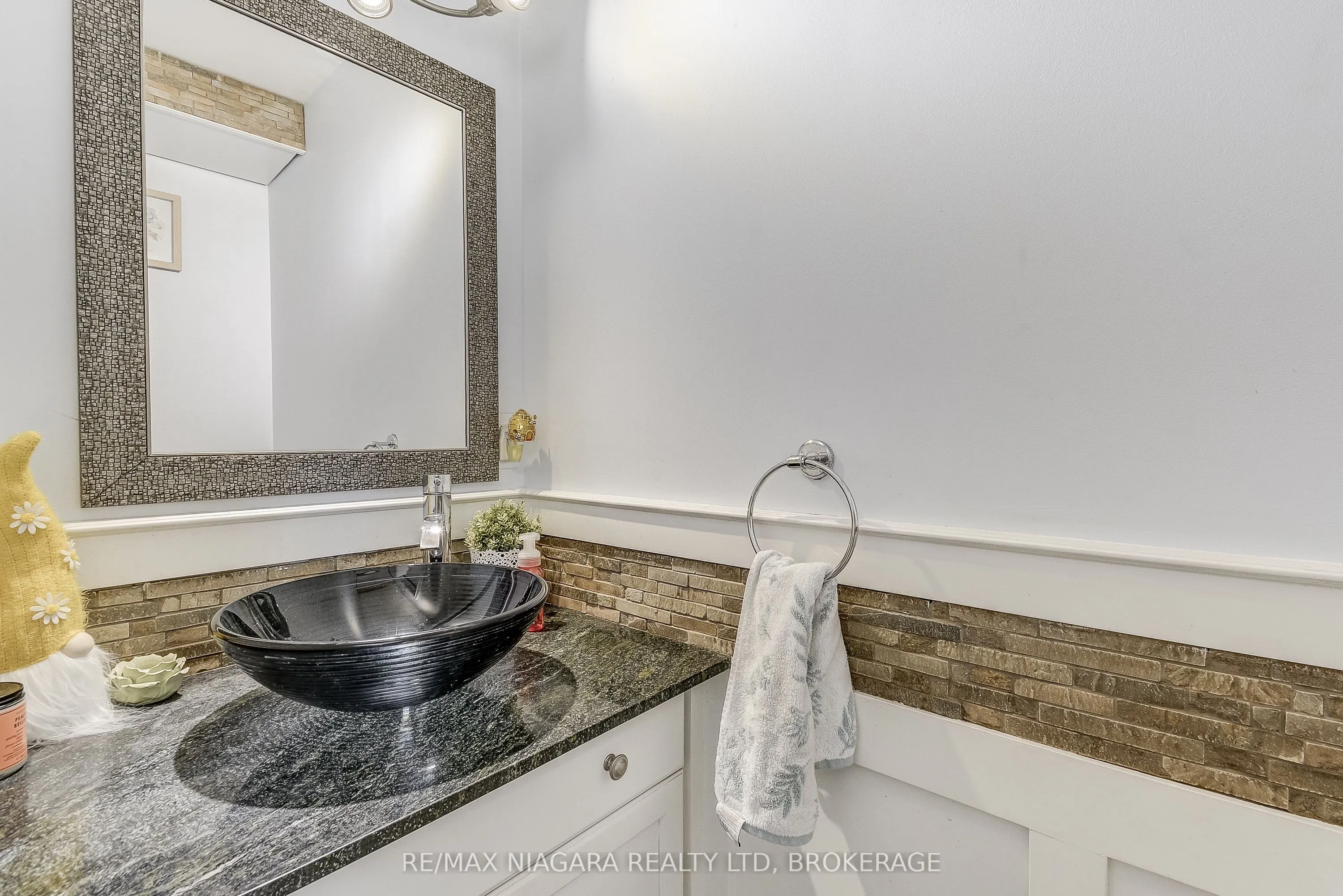80 Green Meadow Crescent