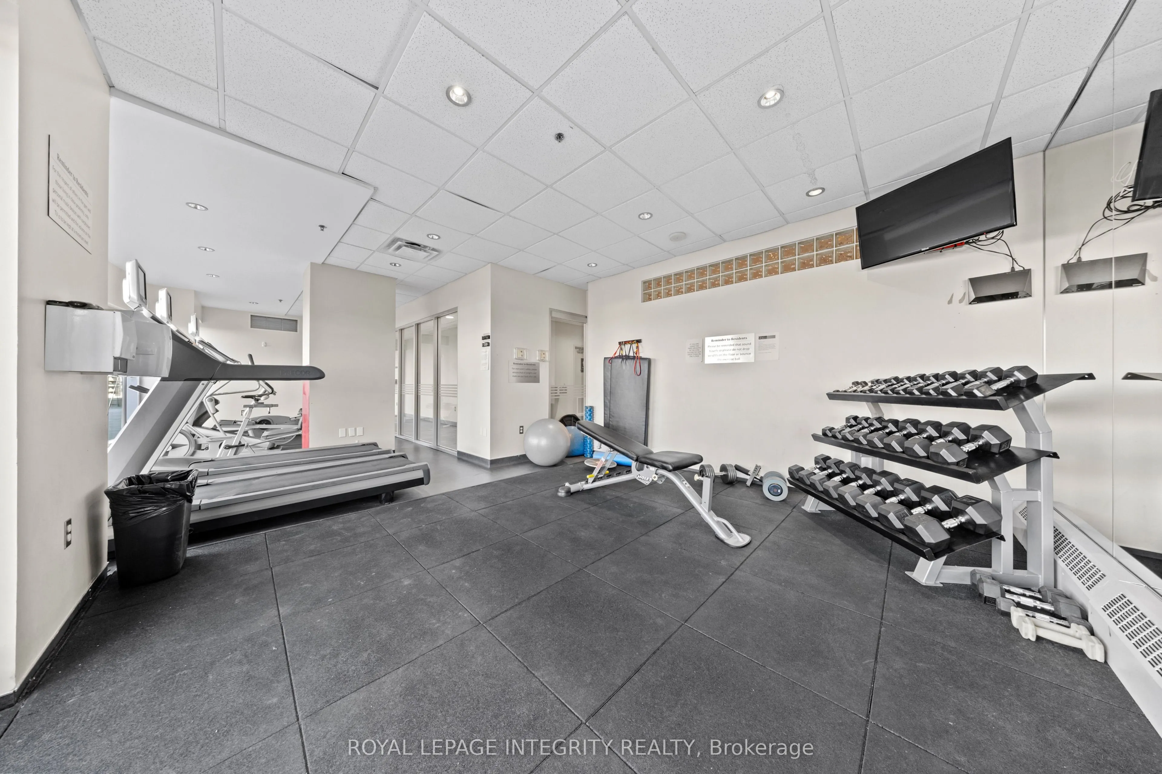 90 George Street, #1207