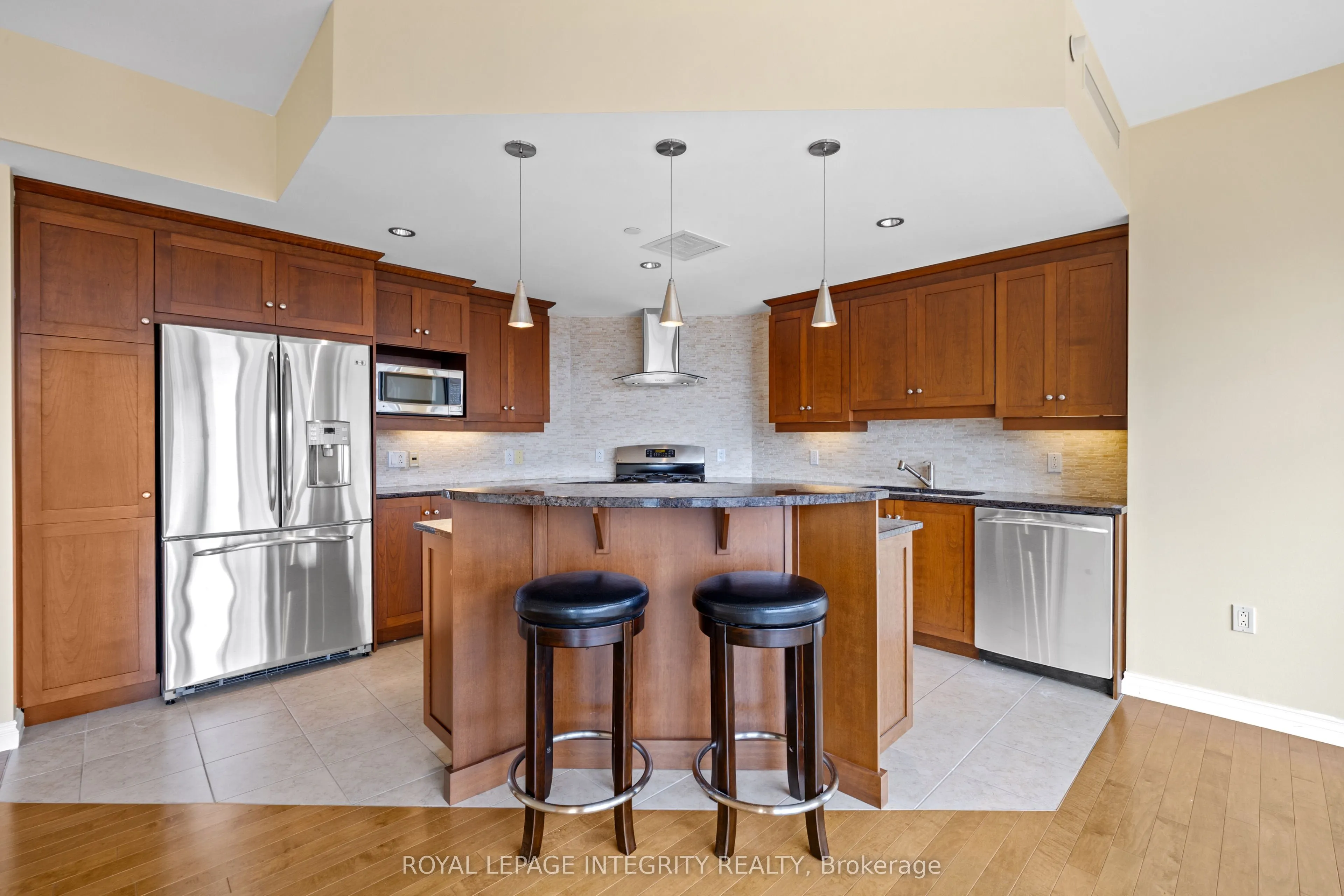 90 George Street, #1207