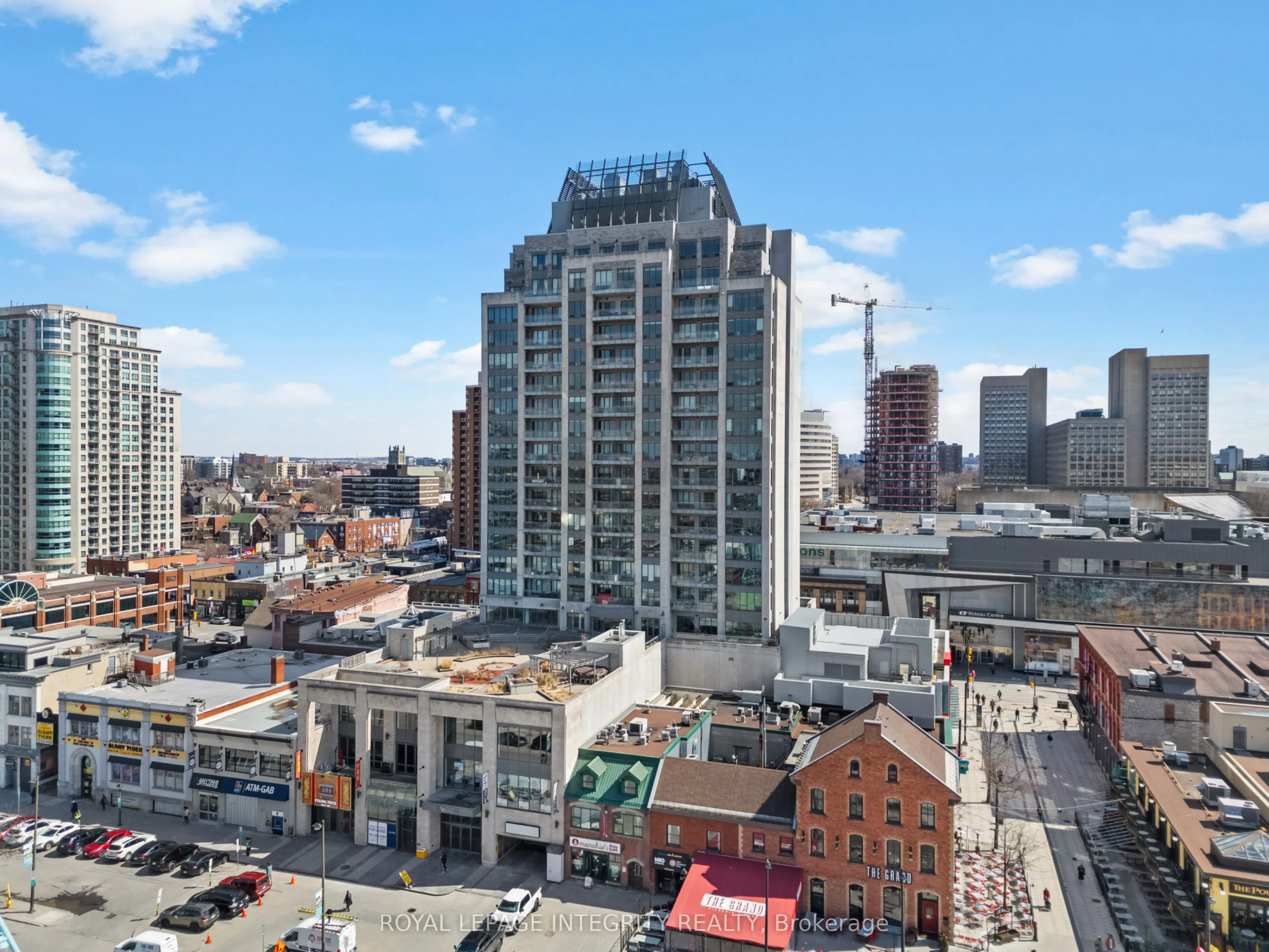 90 George Street, #1207