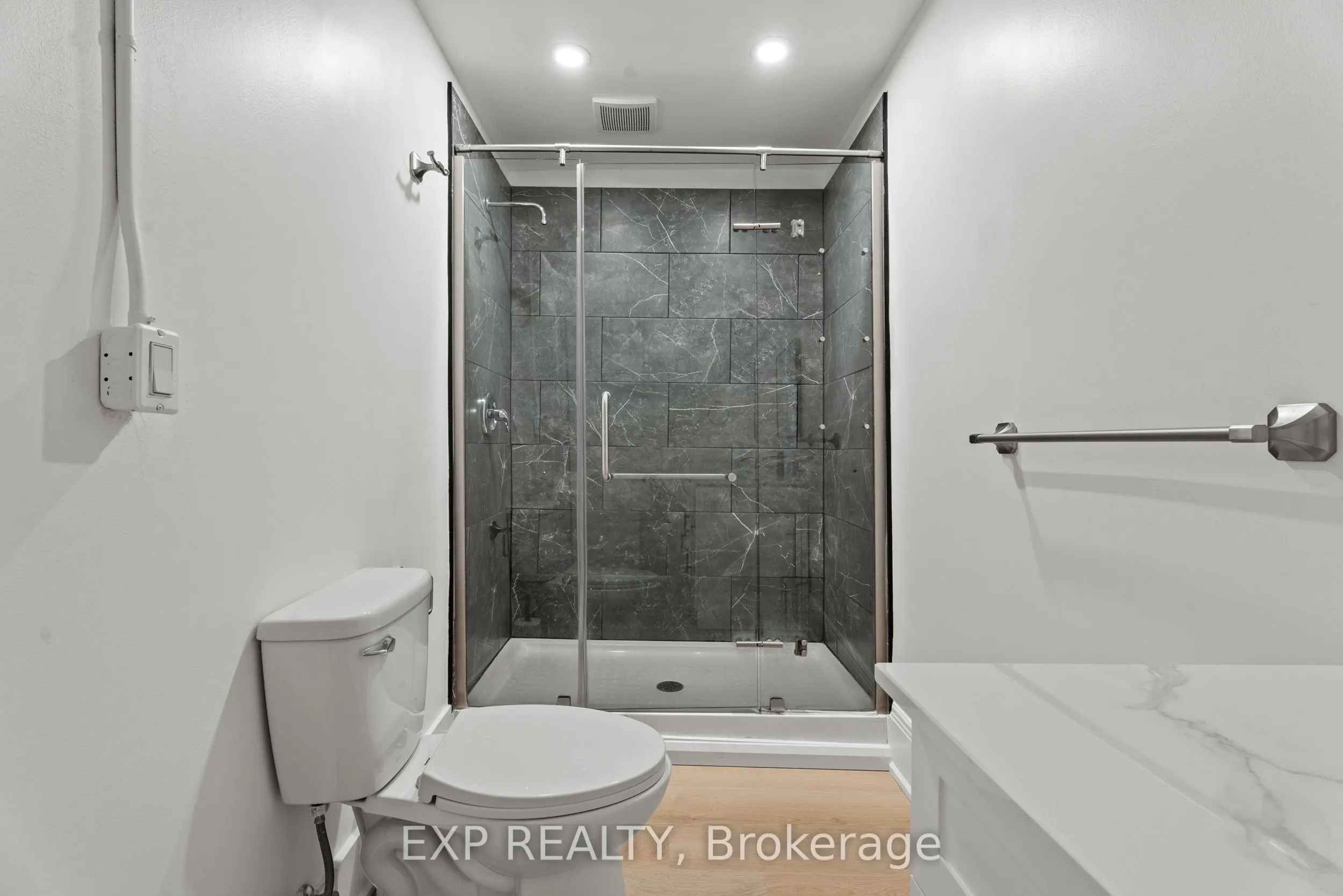 93 John Street S, #2