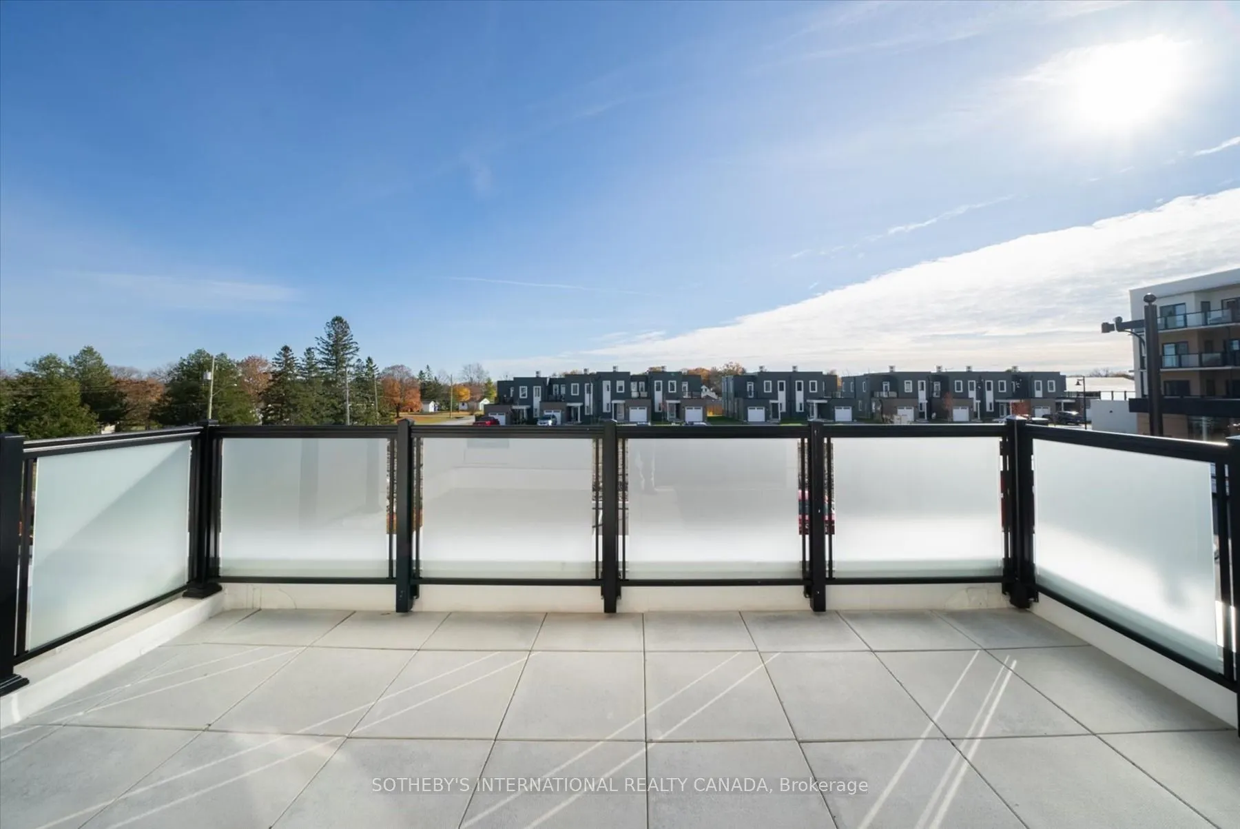 19B West Street N, #201