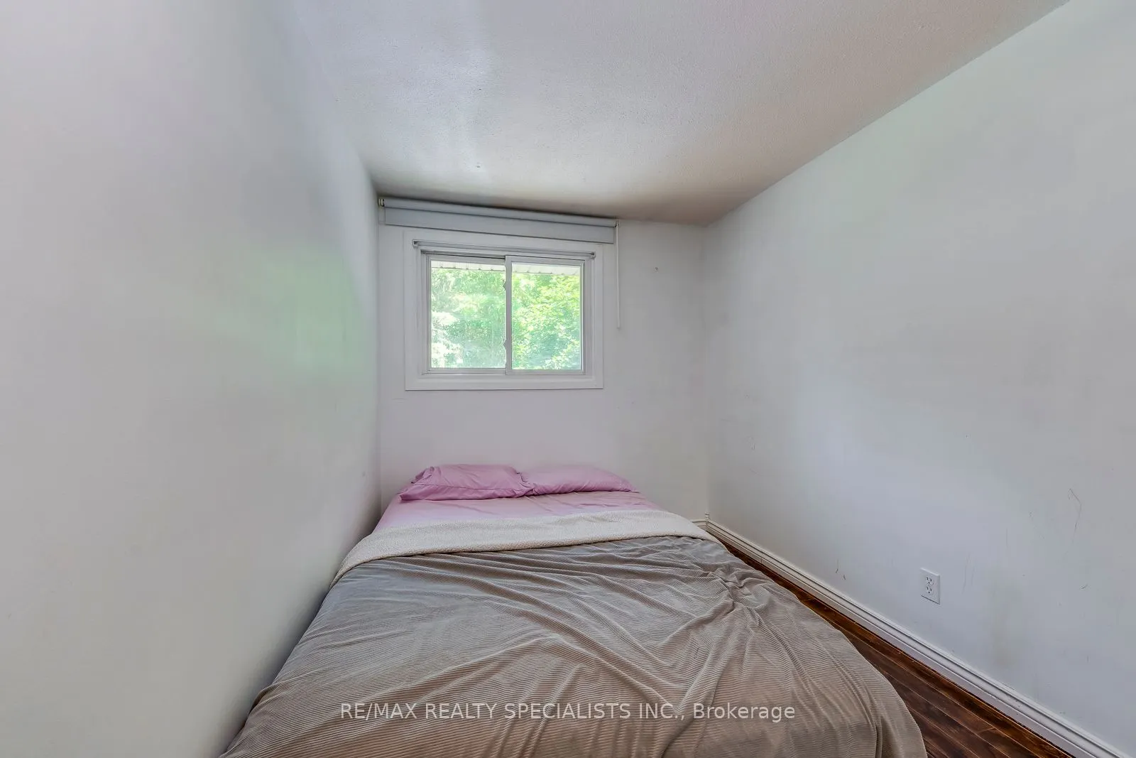 487 Elgin Street N, #13