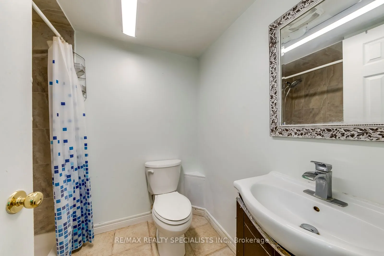 487 Elgin Street N, #13