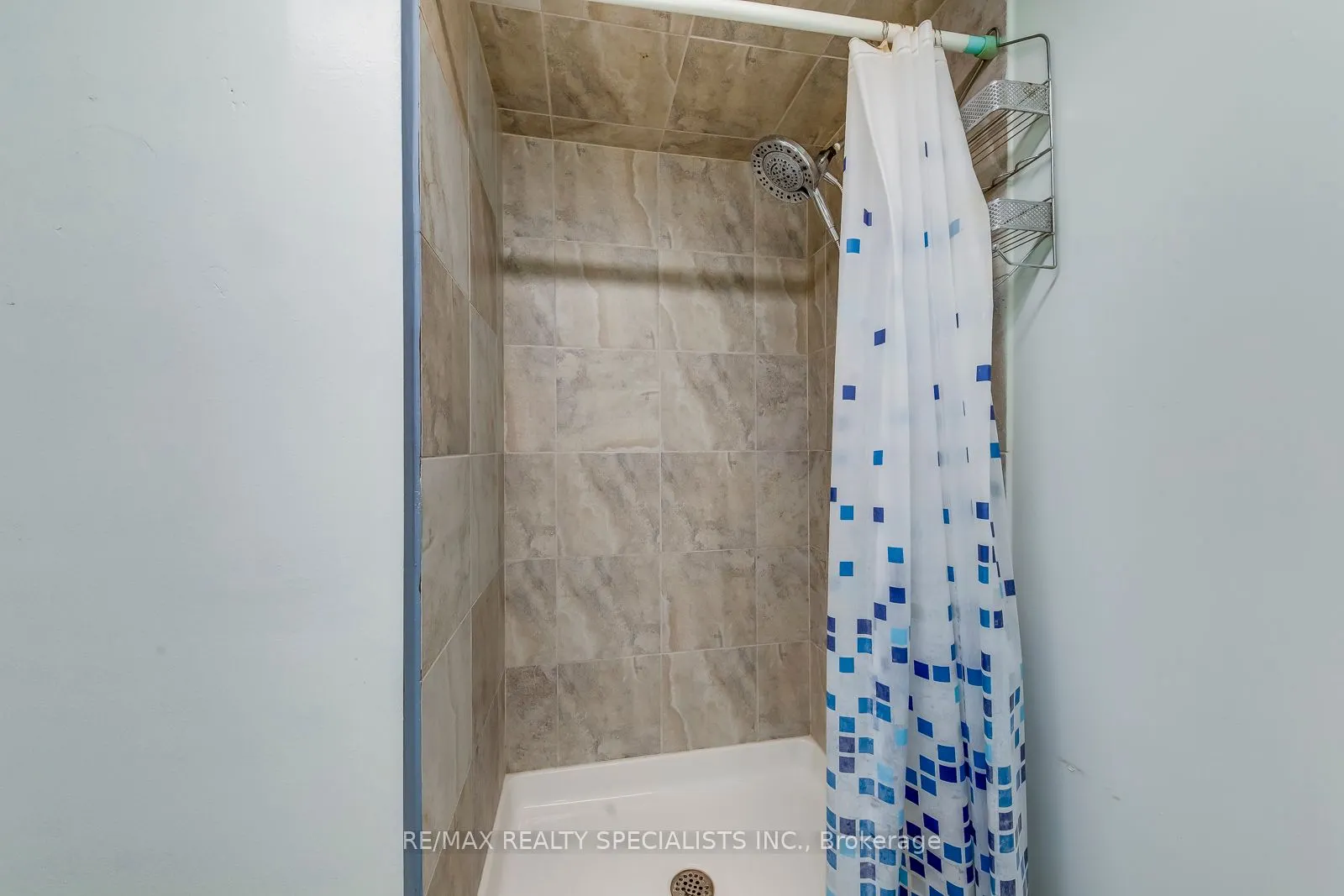 487 Elgin Street N, #13