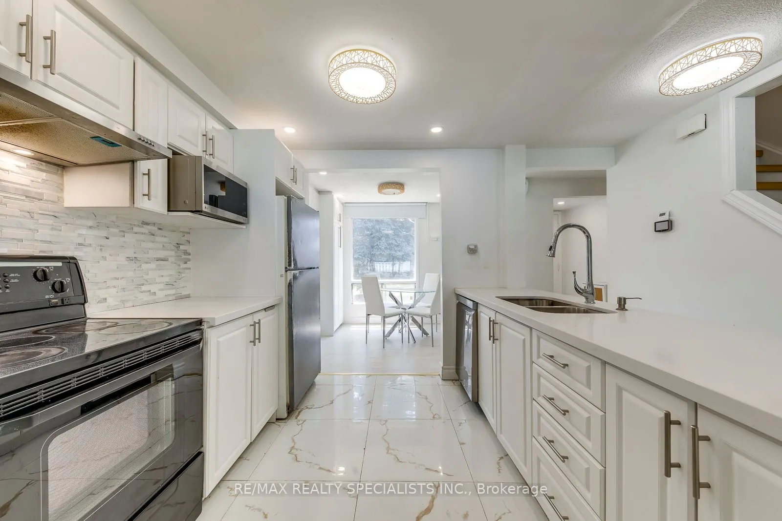 487 Elgin Street N, #13