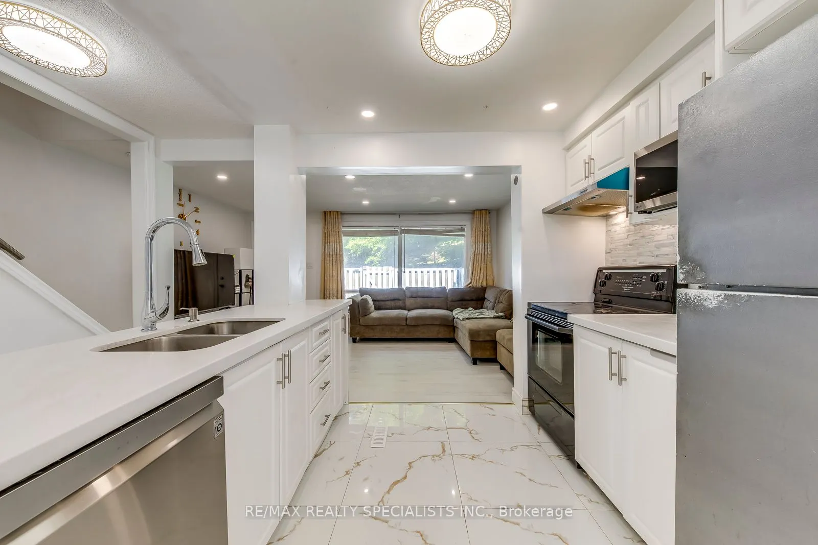 487 Elgin Street N, #13