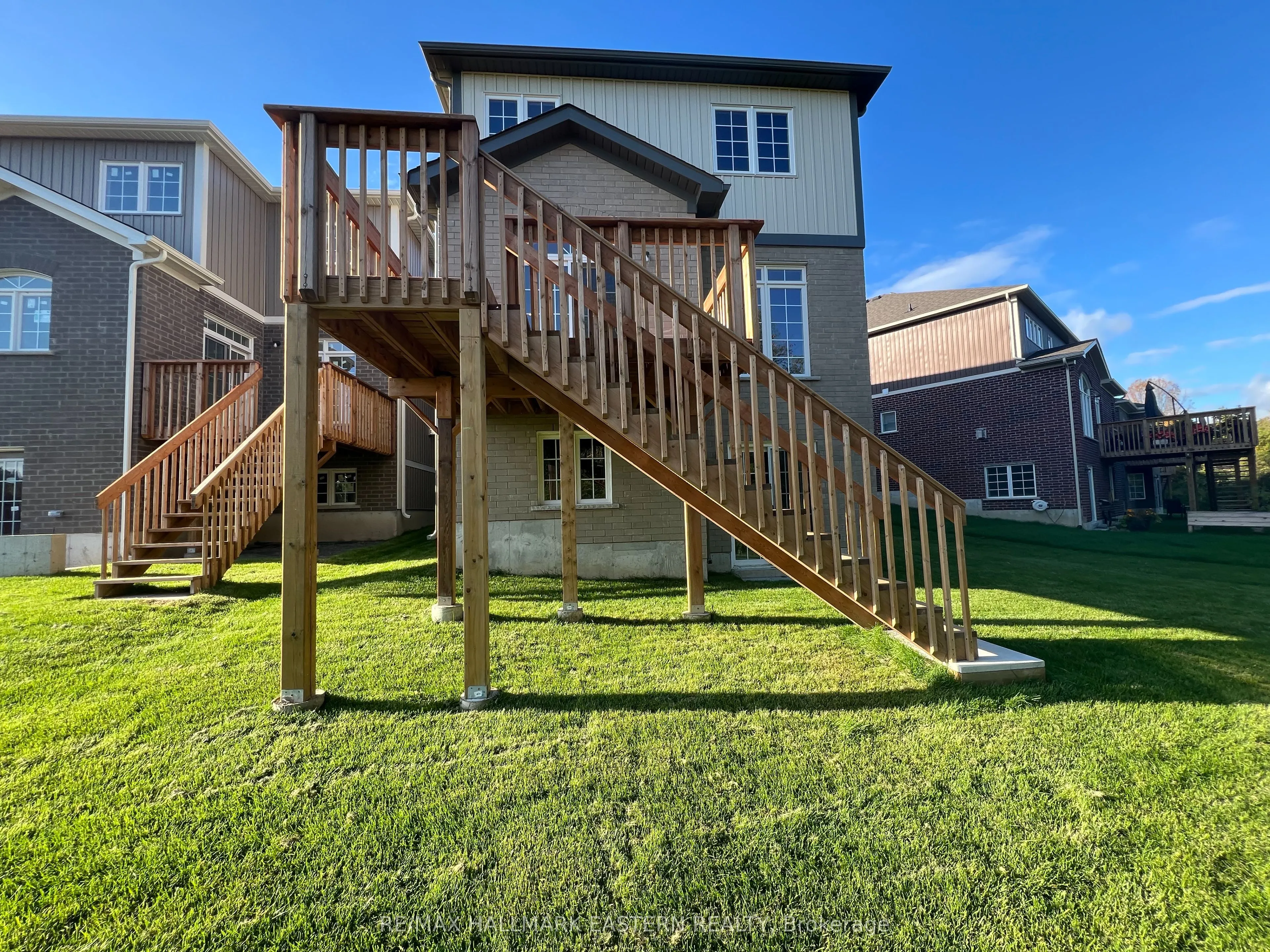 37 COLDBROOK Drive
