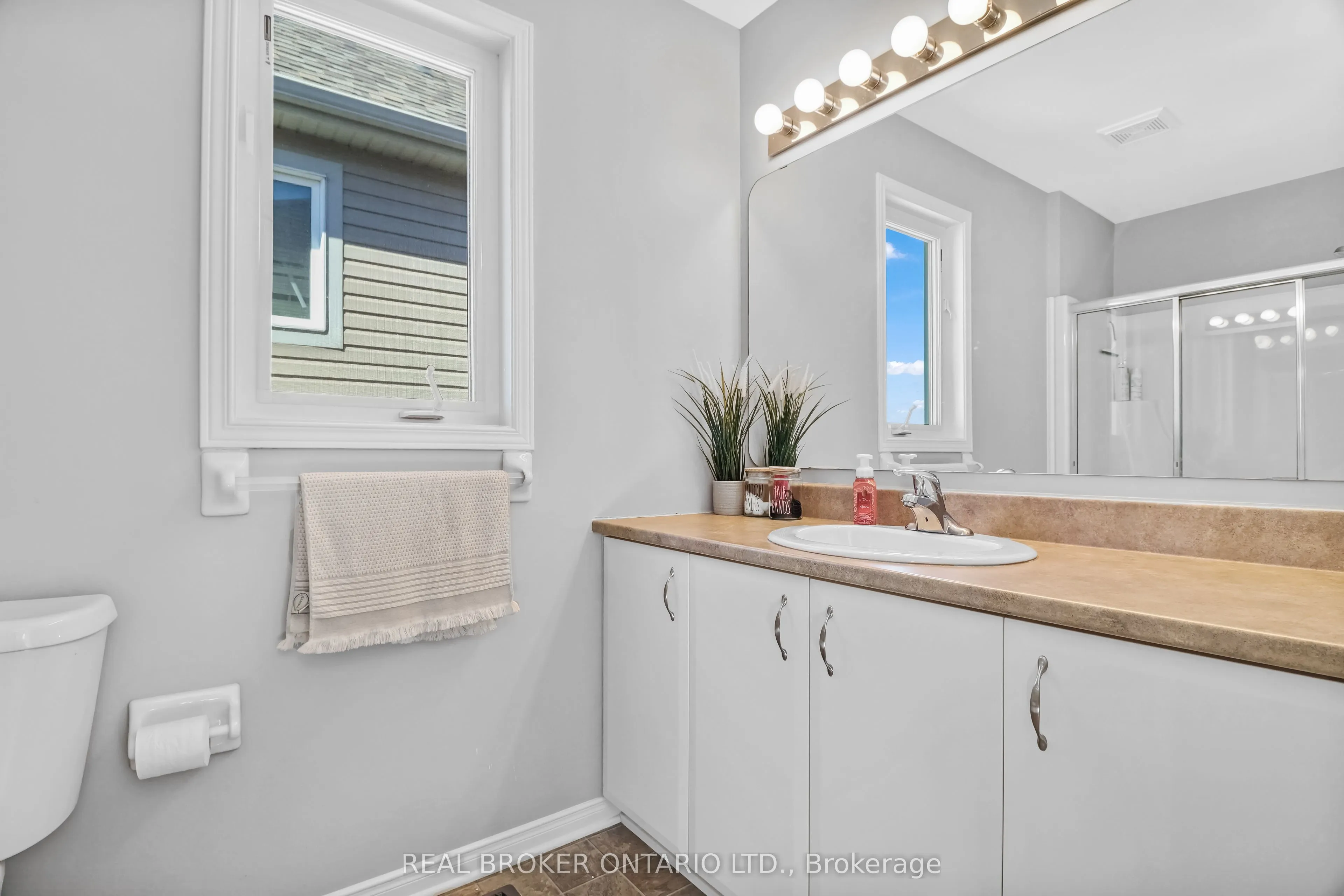 132 Dahlia Street