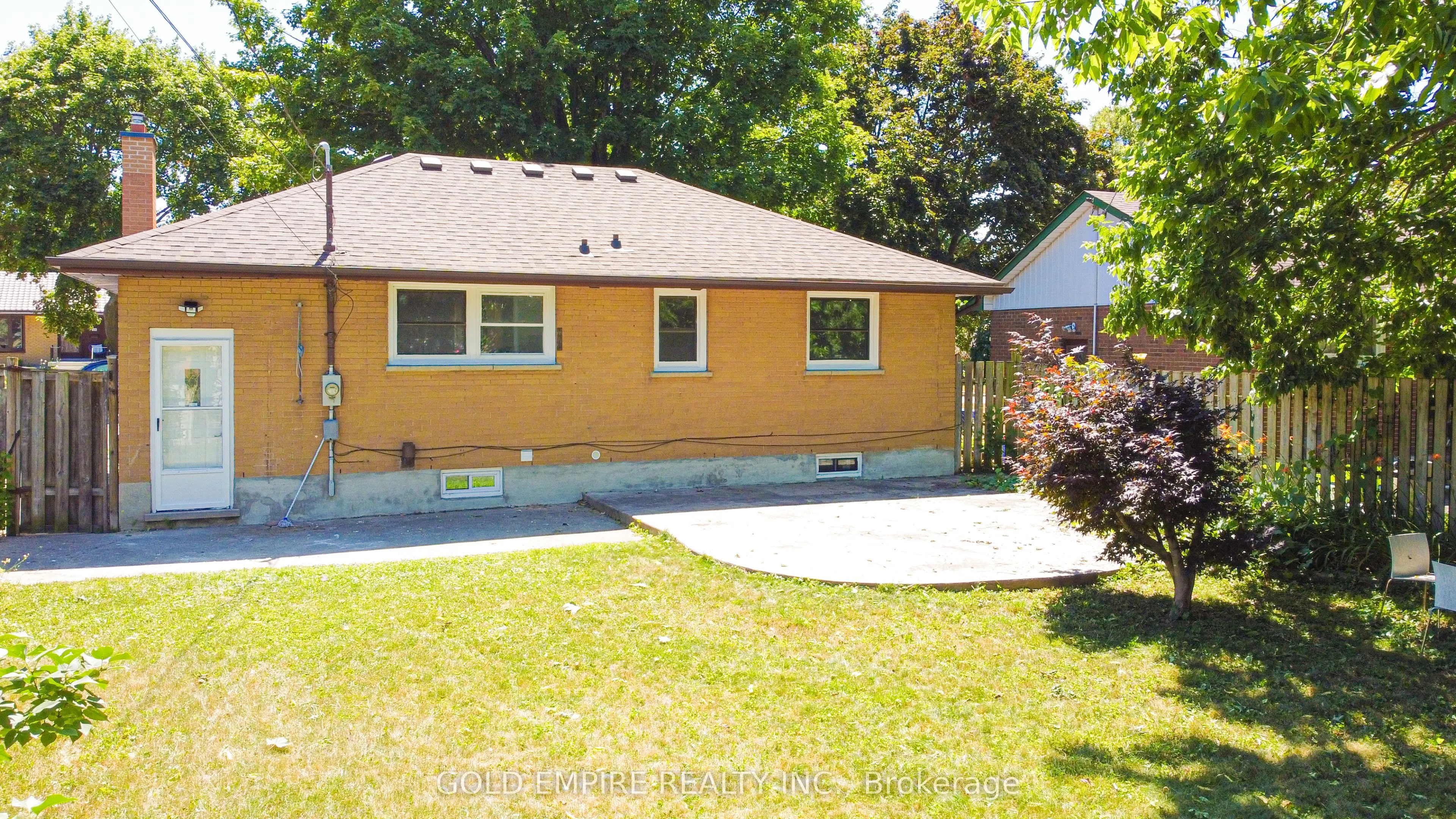 33 Godfrey Drive