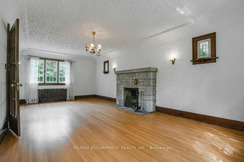 128 River Road
