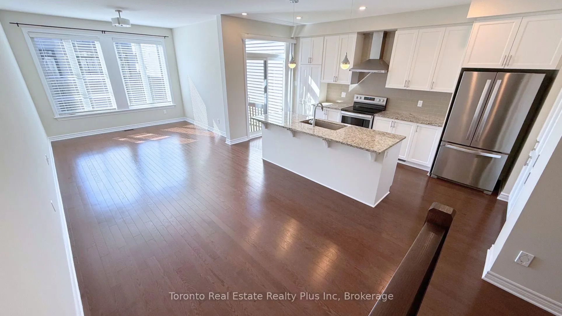 90 NEPETA Crescent