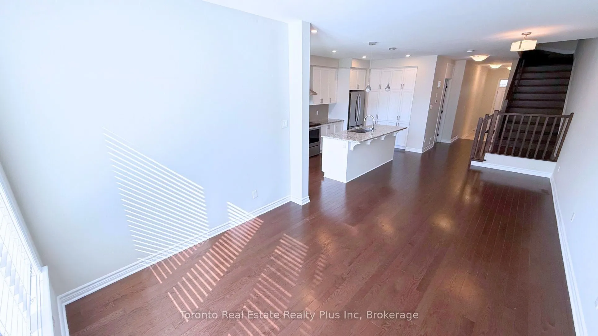 90 NEPETA Crescent