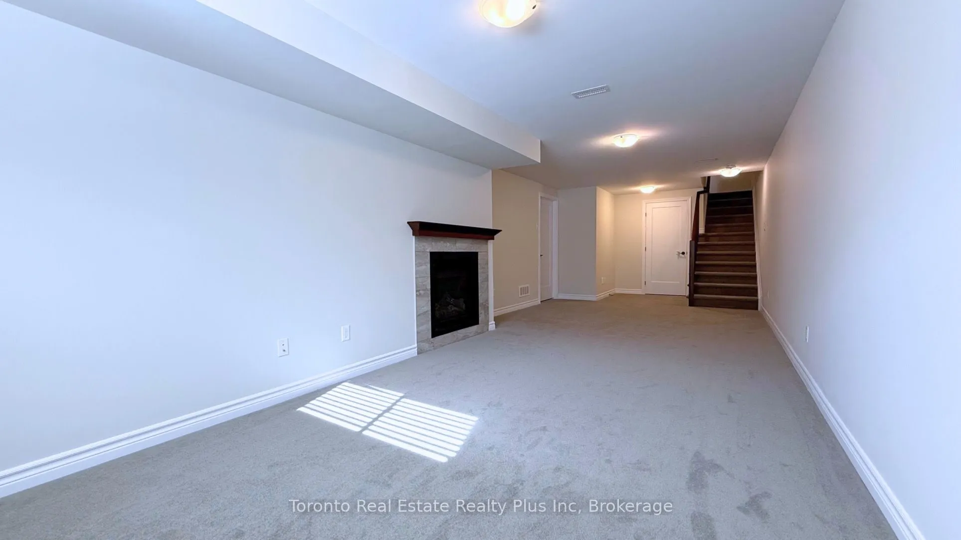 90 NEPETA Crescent